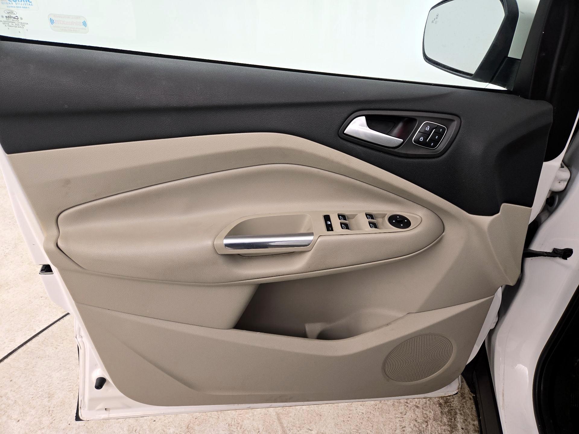 Thumbnail: 2017 Ford Escape - 12