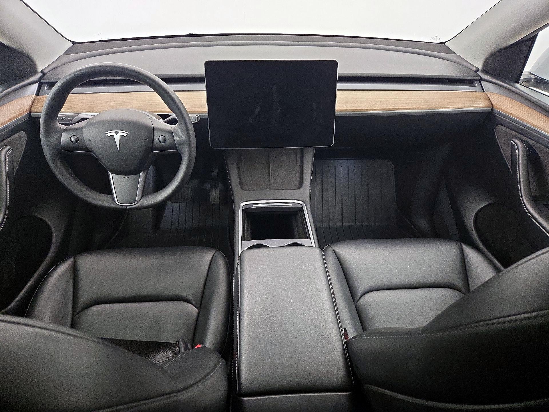 Thumbnail: 2023 Tesla Model Y - 9