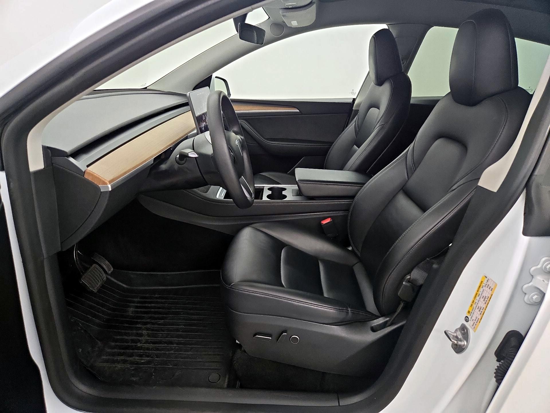 Thumbnail: 2023 Tesla Model Y - 11