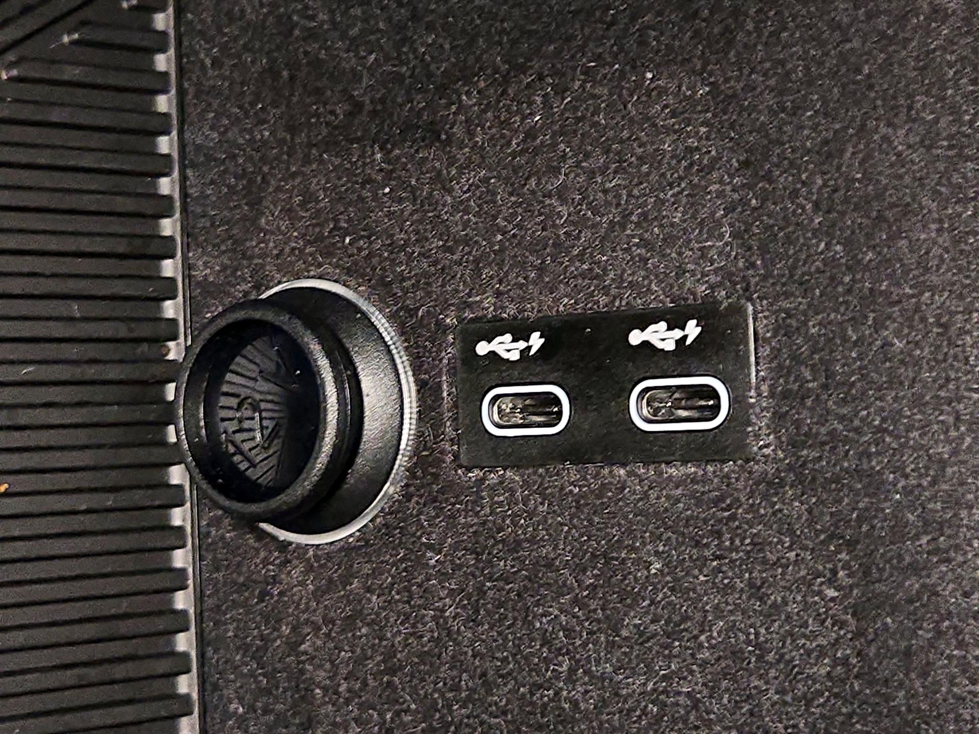 Thumbnail: 2024 BMW 7 Series - 19