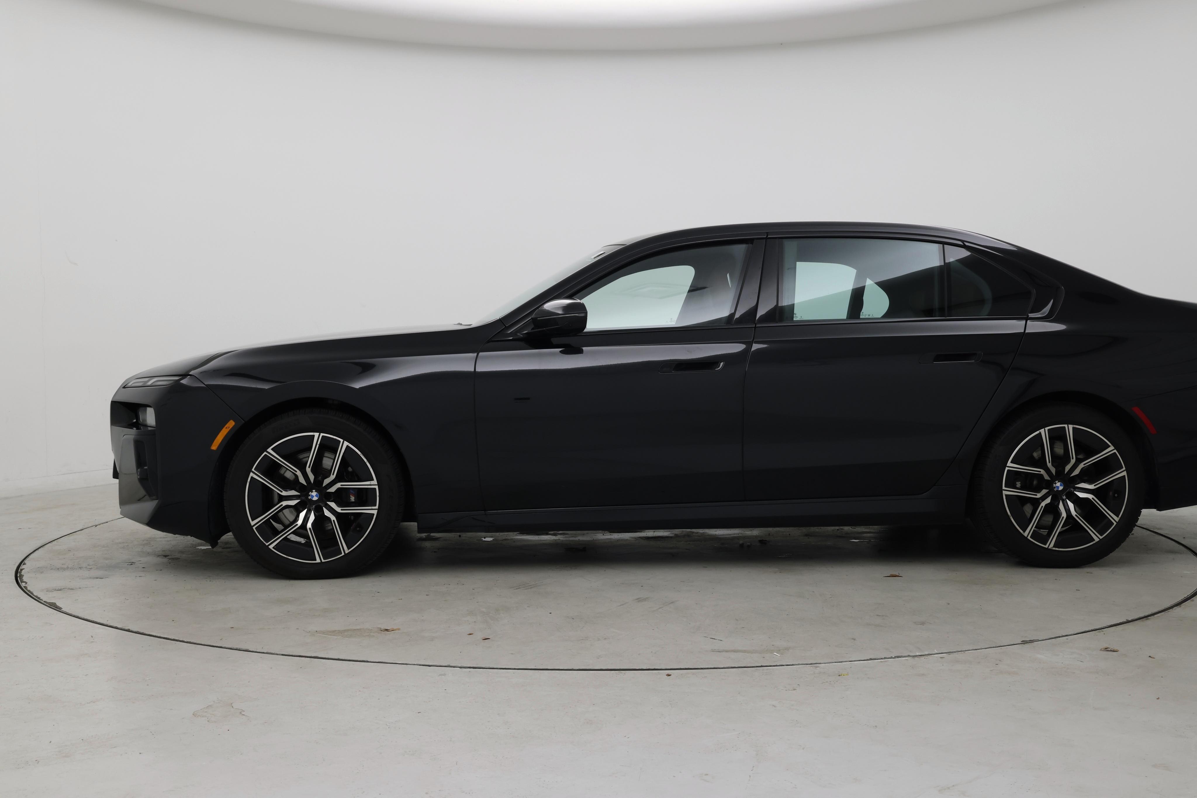 Thumbnail: 2024 BMW 7 Series - 3