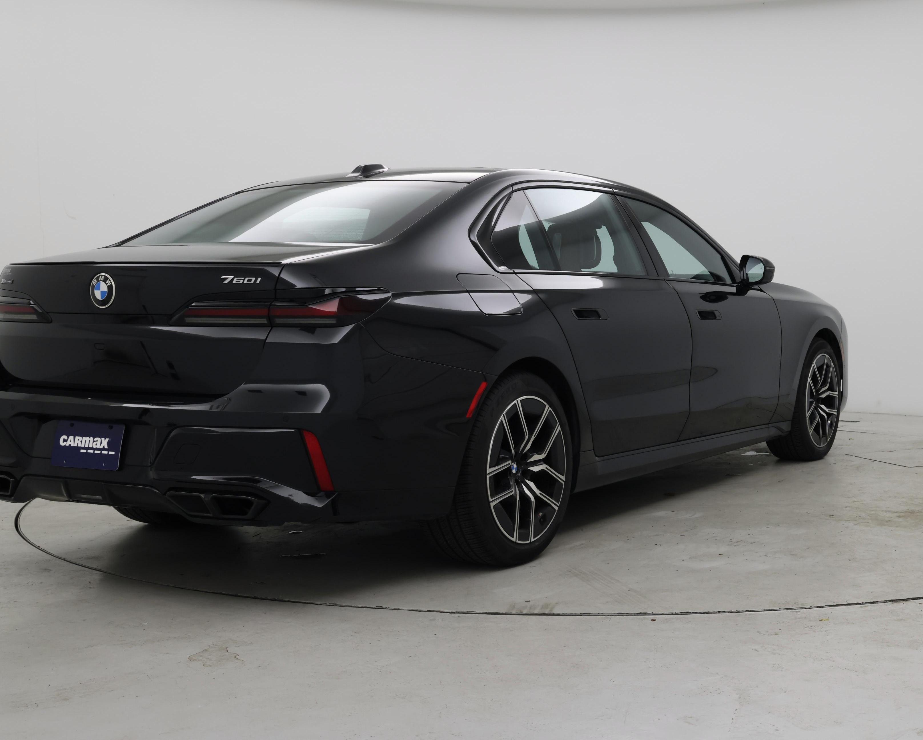 Thumbnail: 2024 BMW 7 Series - 8