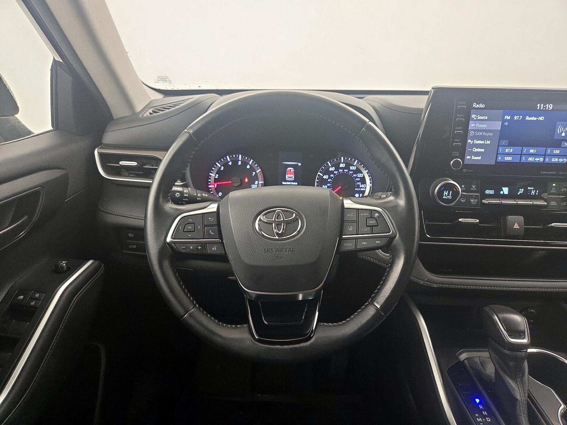 Thumbnail: 2020 Toyota Highlander - 10