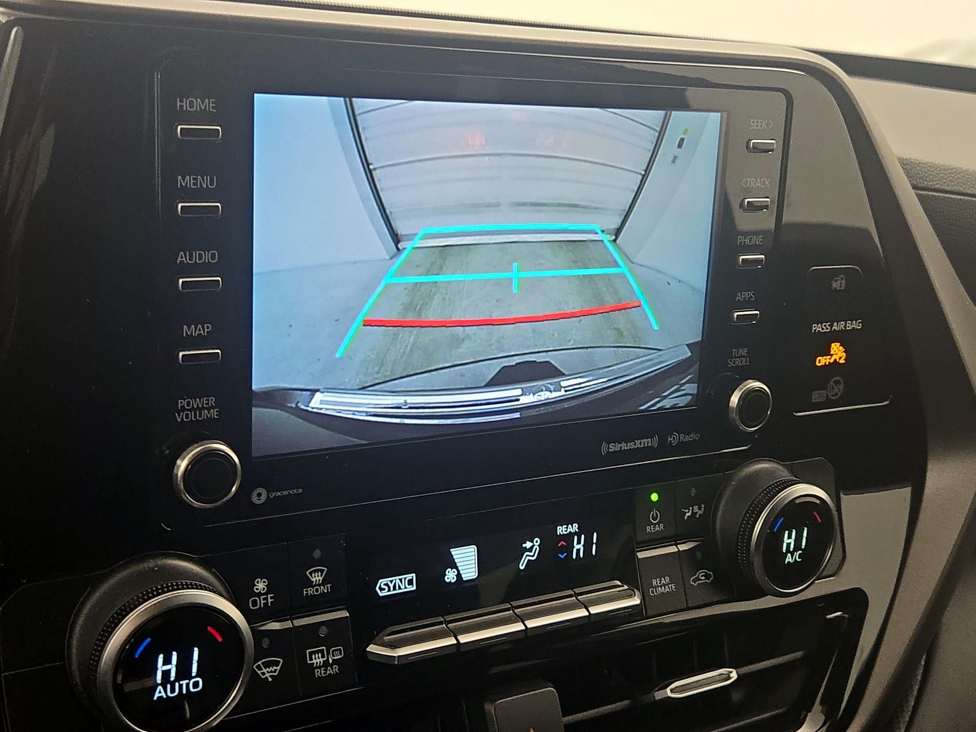 Thumbnail: 2020 Toyota Highlander - 14