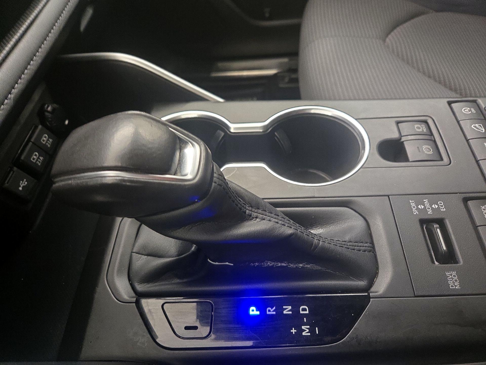 Thumbnail: 2020 Toyota Highlander - 17