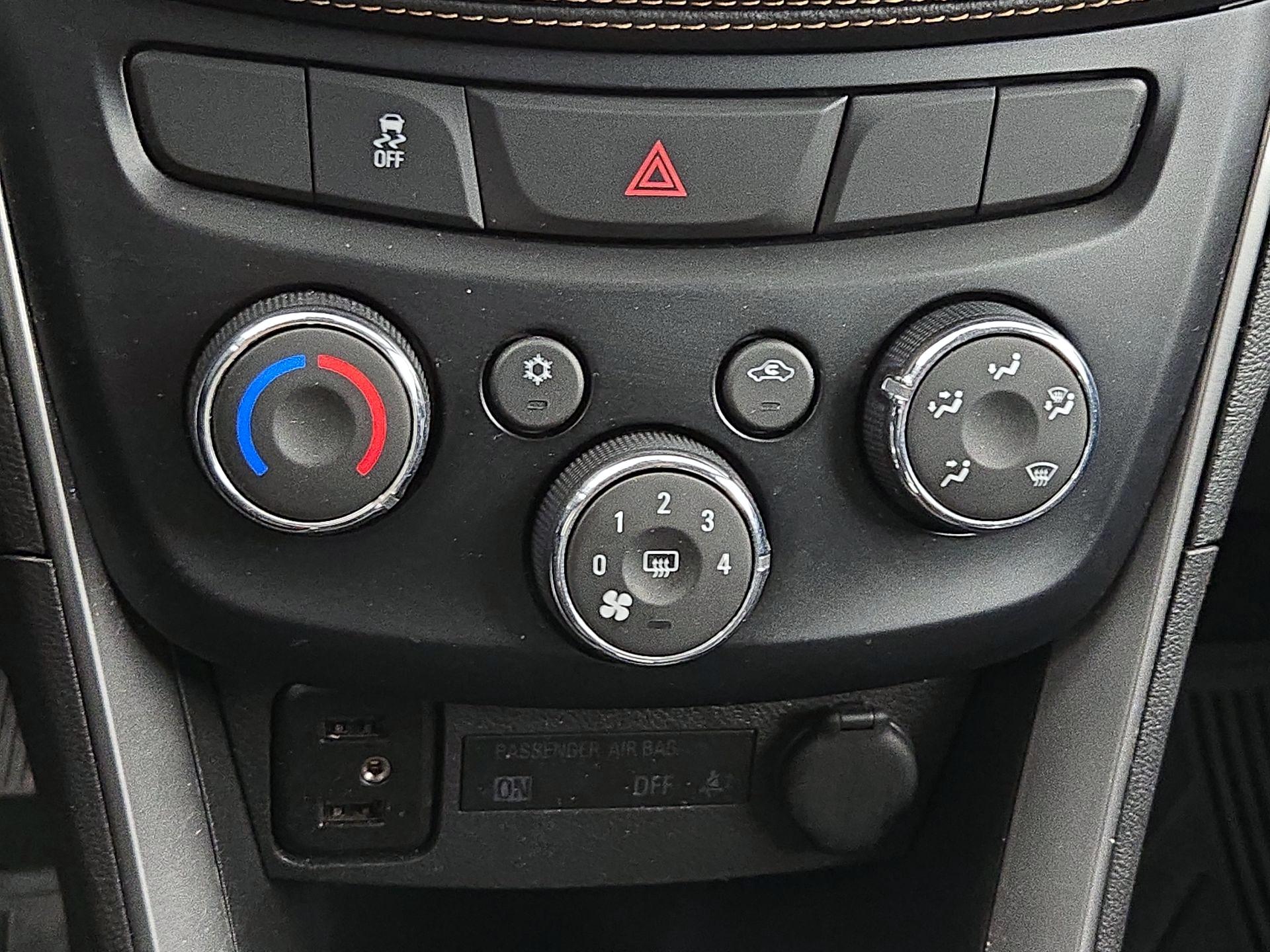 Thumbnail: 2019 Chevrolet Trax - 16