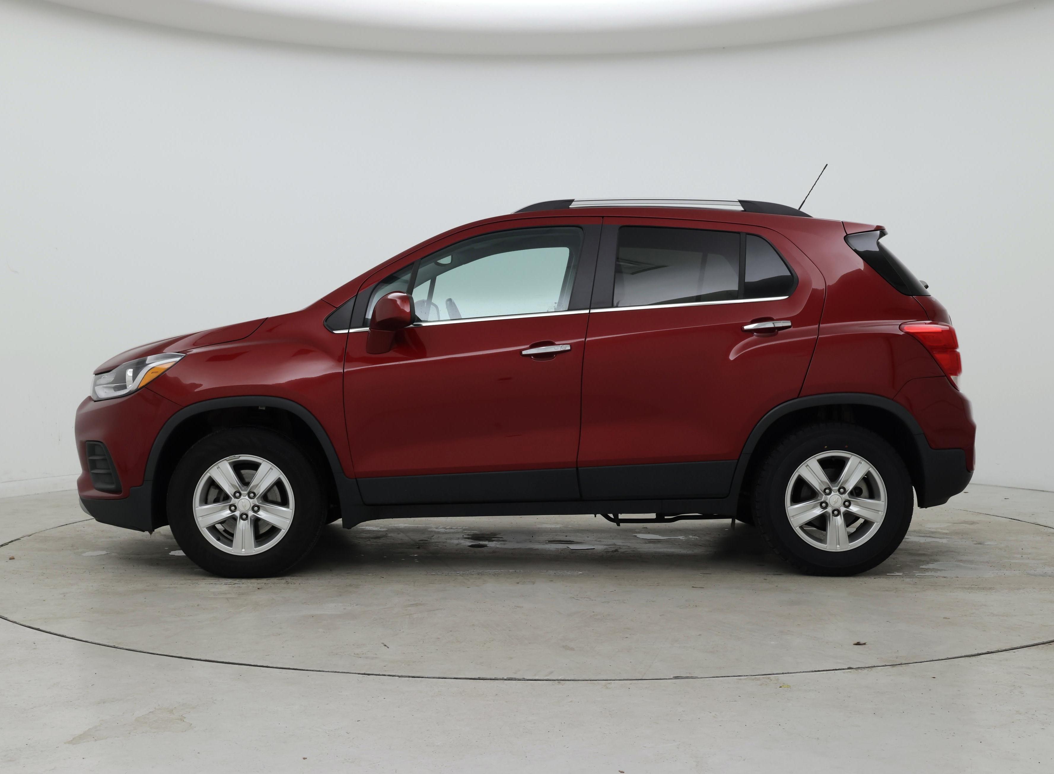 Thumbnail: 2019 Chevrolet Trax - 3