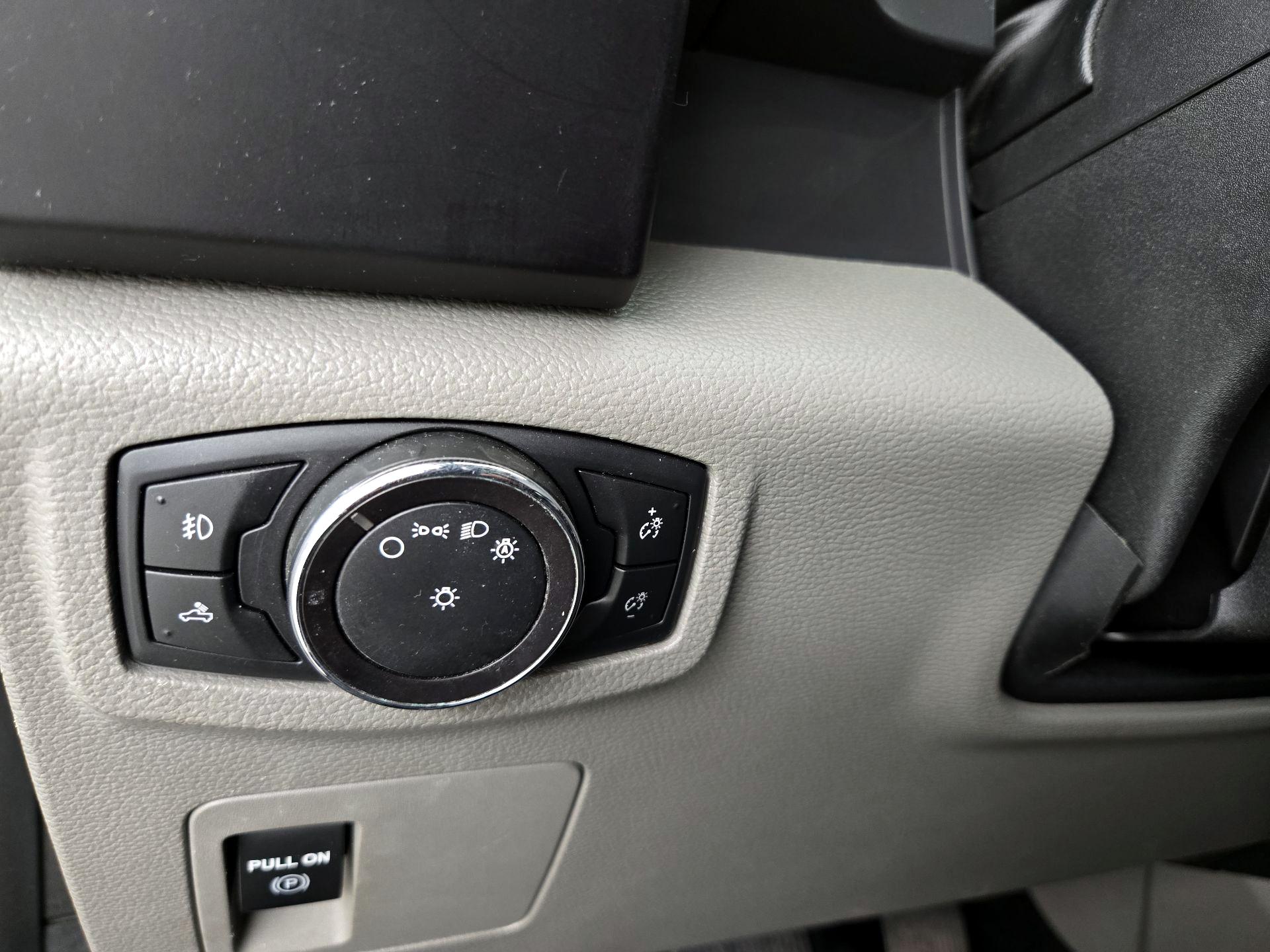 Thumbnail: 2018 Ford F-150 - 13