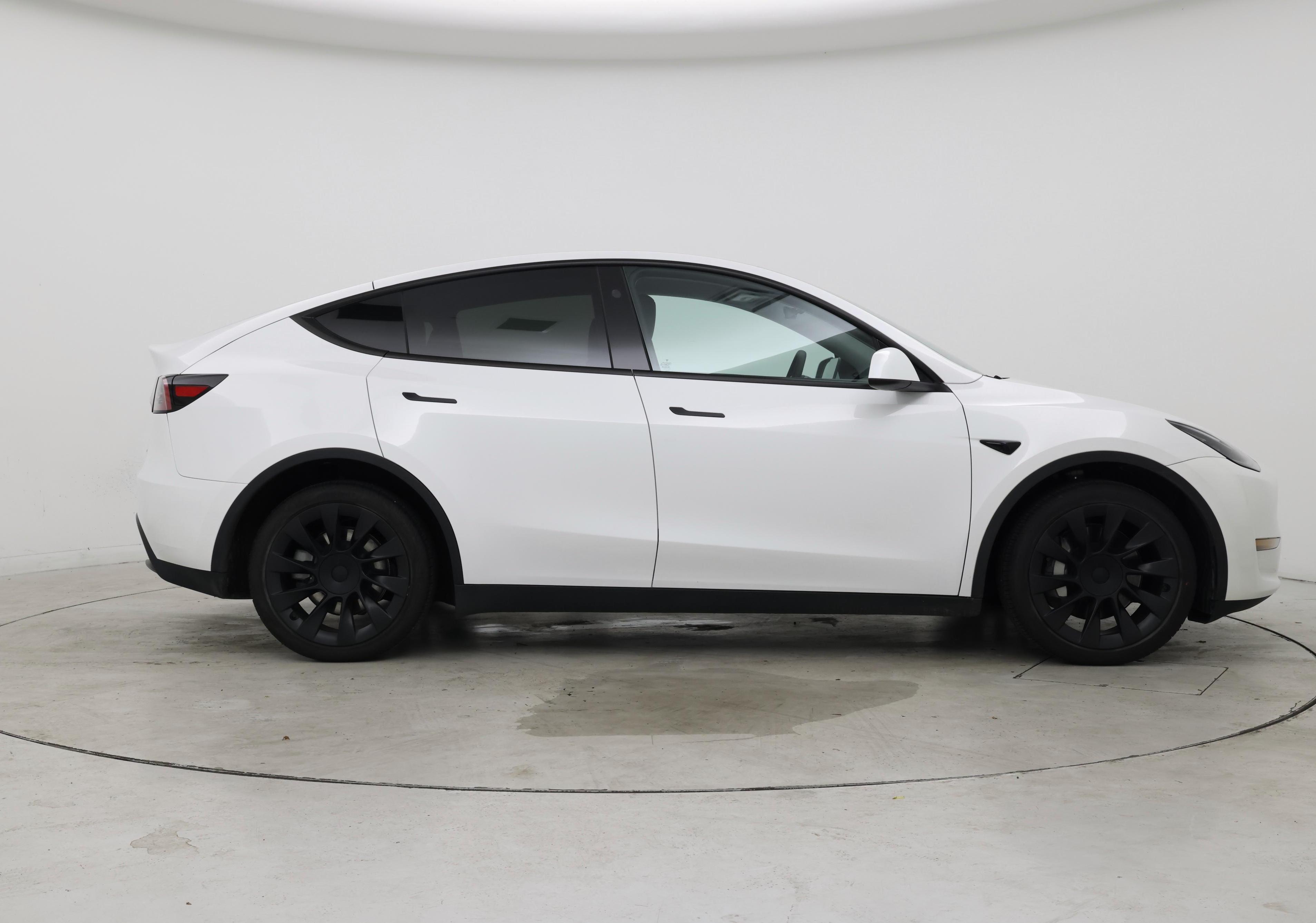 Thumbnail: 2023 Tesla Model Y - 7