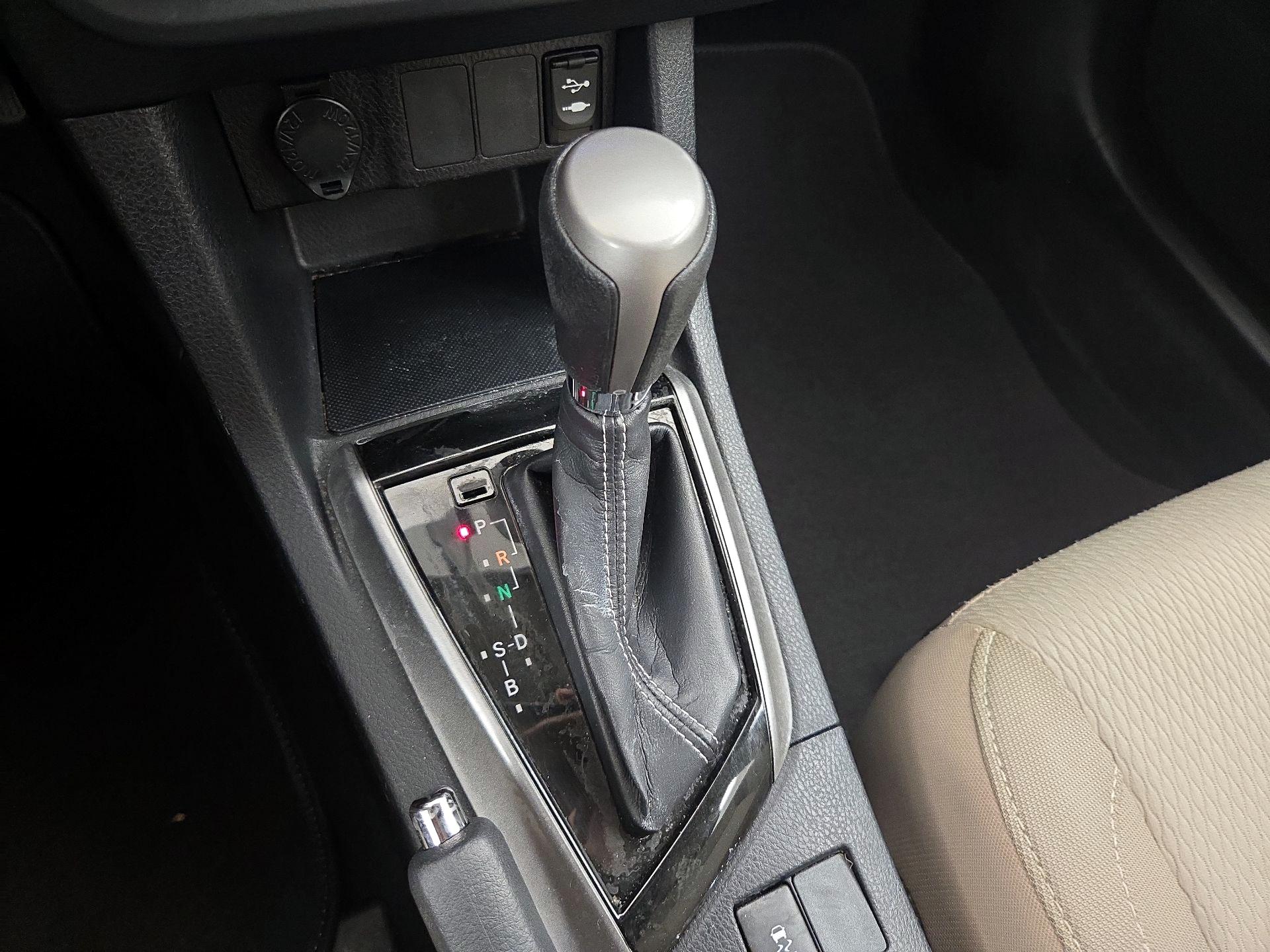 Thumbnail: 2016 Toyota Corolla - 17