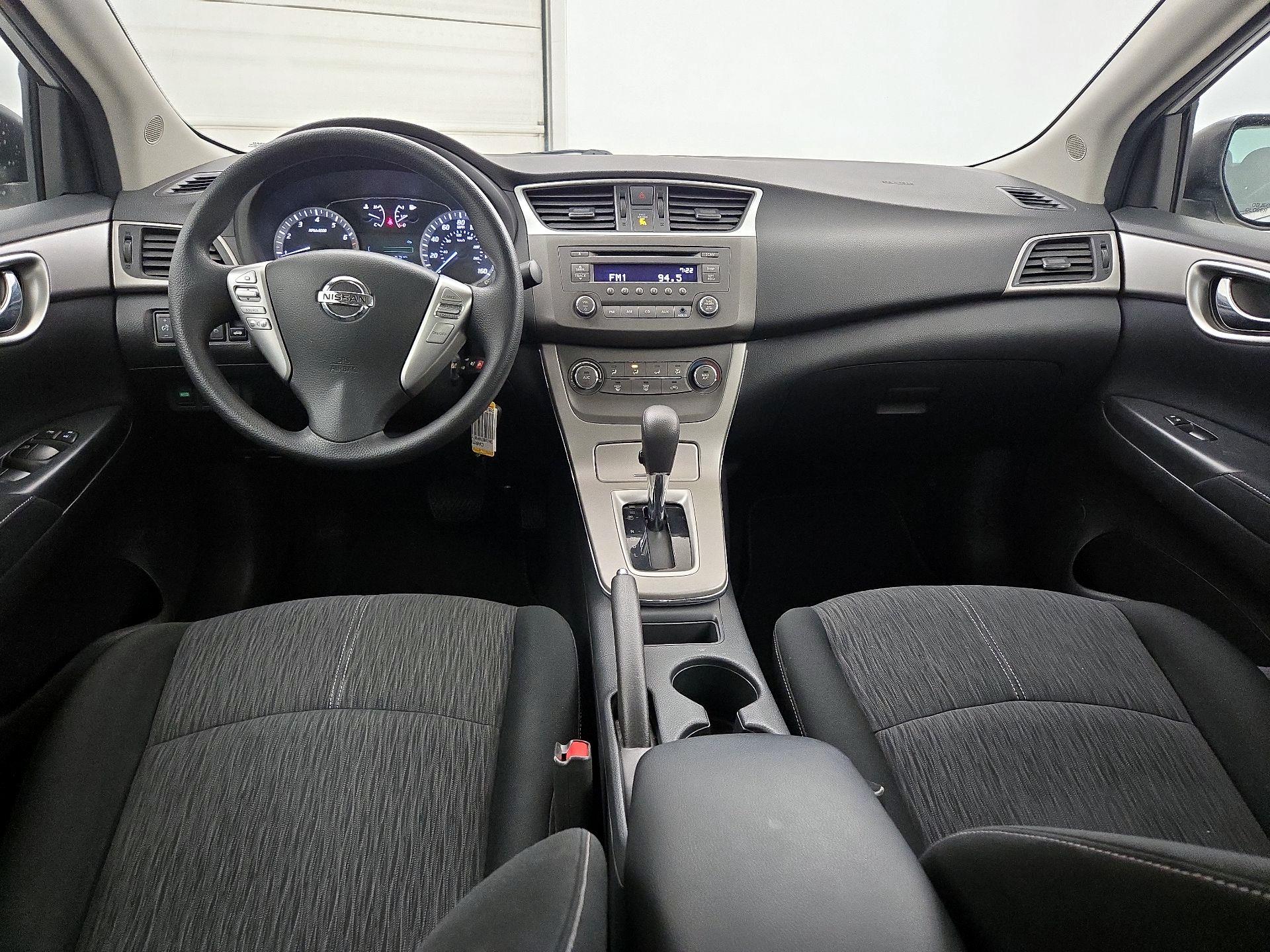 Thumbnail: 2014 Nissan Sentra - 9