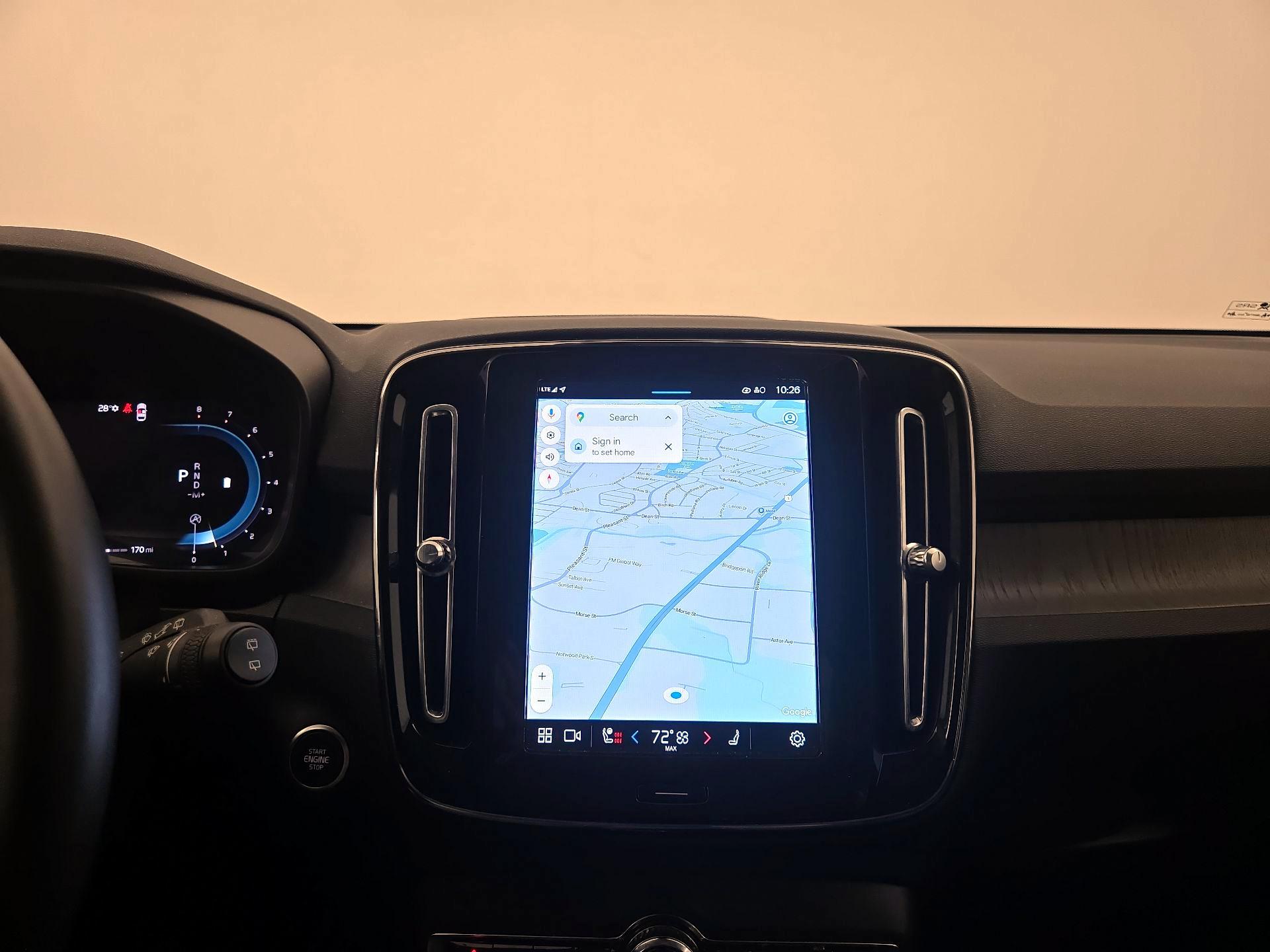 Thumbnail: 2023 Volvo XC40 - 14