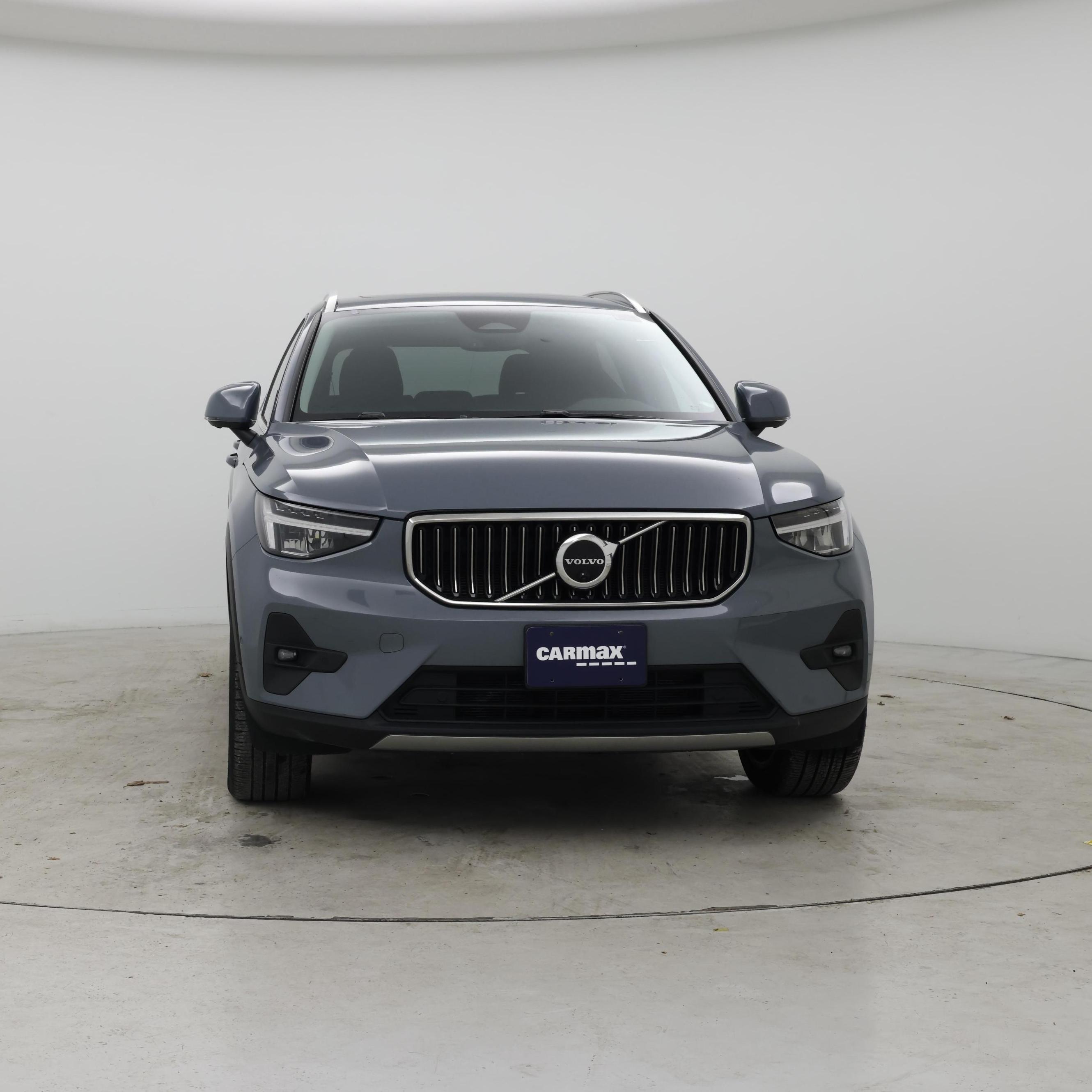 Thumbnail: 2023 Volvo XC40 - 5