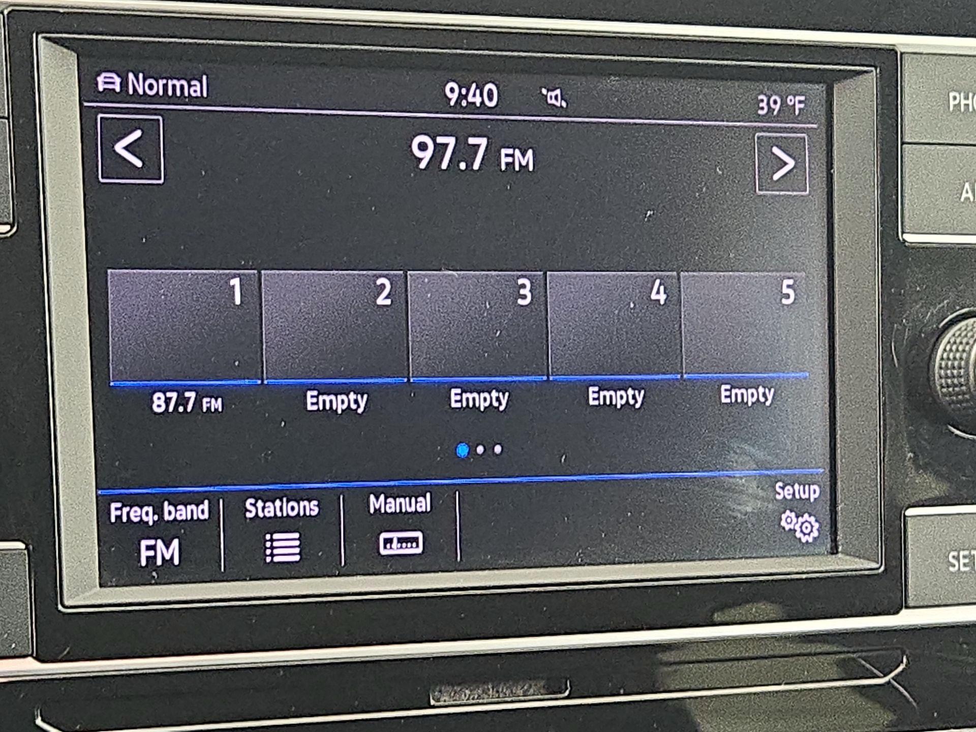 Thumbnail: 2018 Volkswagen Tiguan - 15