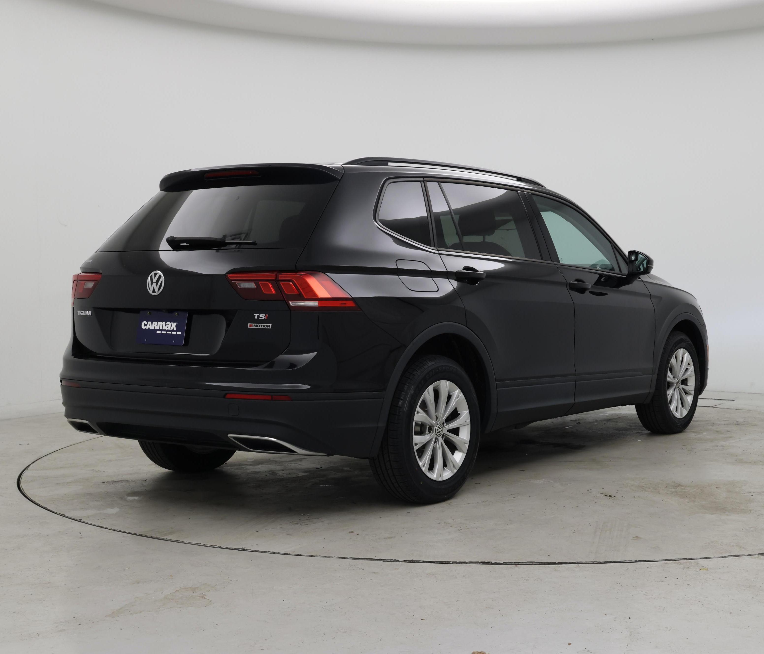 Thumbnail: 2018 Volkswagen Tiguan - 8