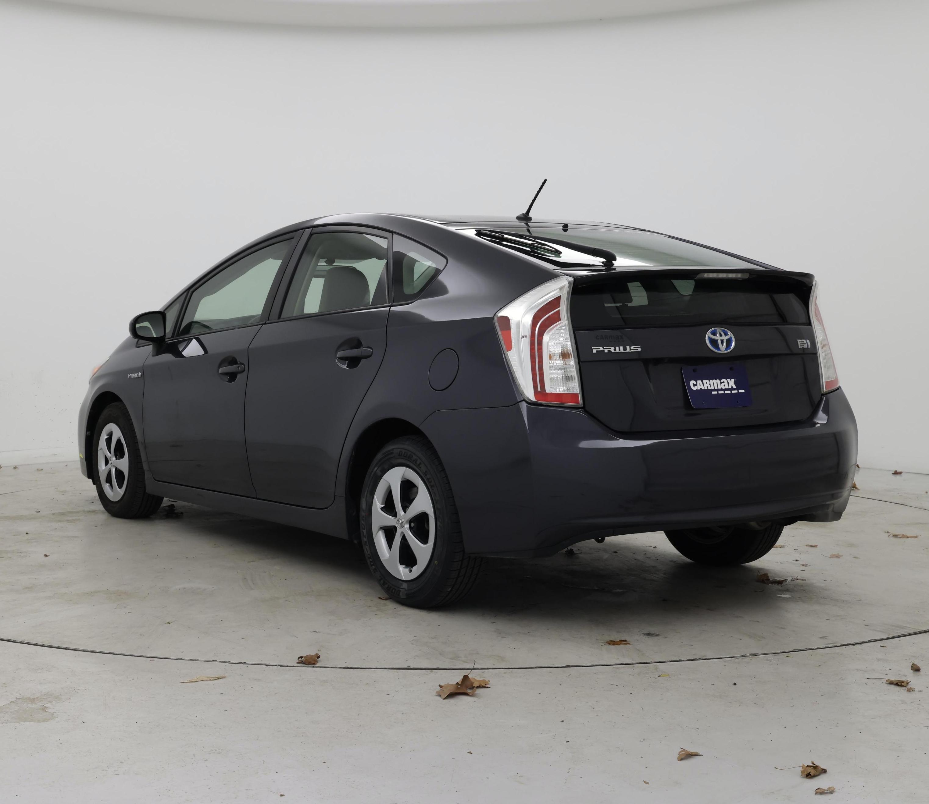 Thumbnail: 2015 Toyota Prius - 2