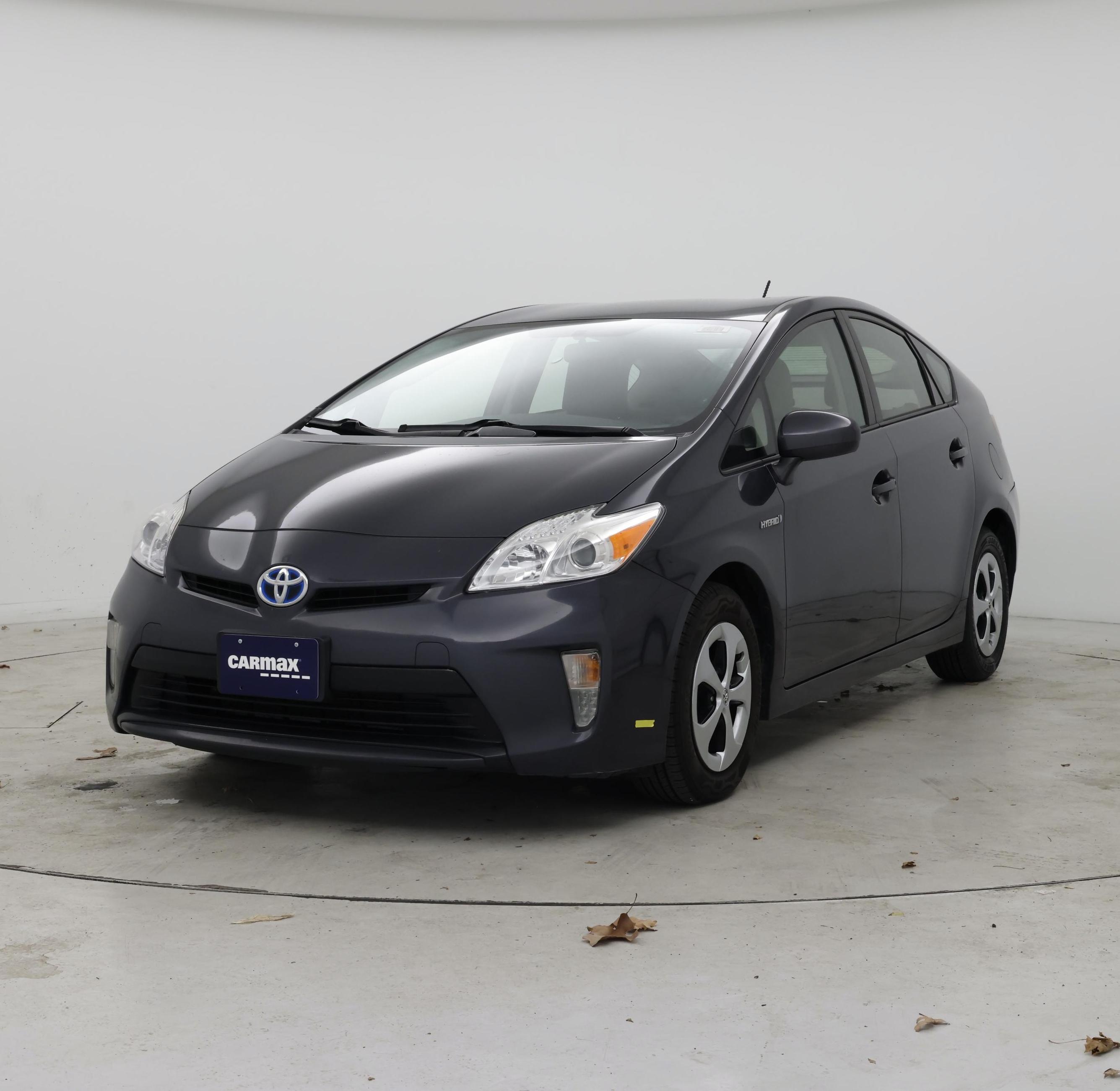 Thumbnail: 2015 Toyota Prius - 4