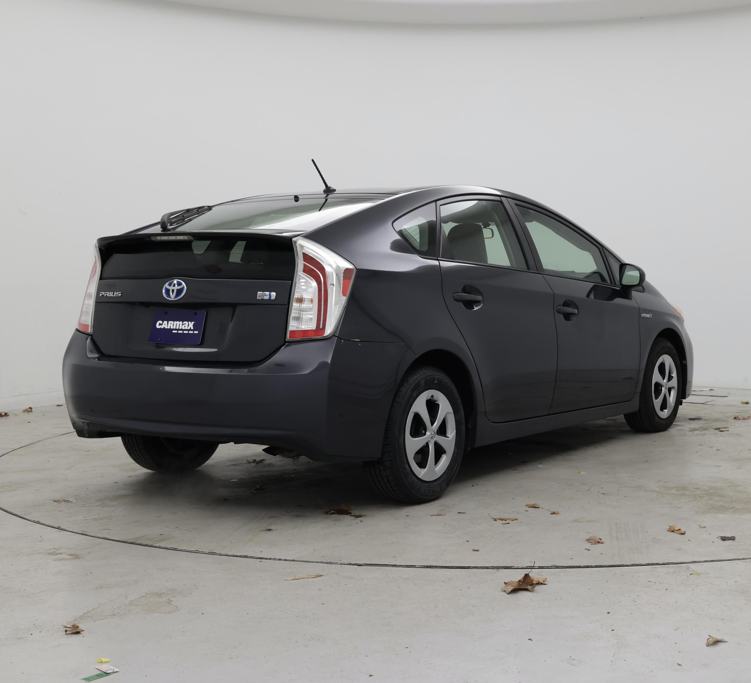 Thumbnail: 2015 Toyota Prius - 8