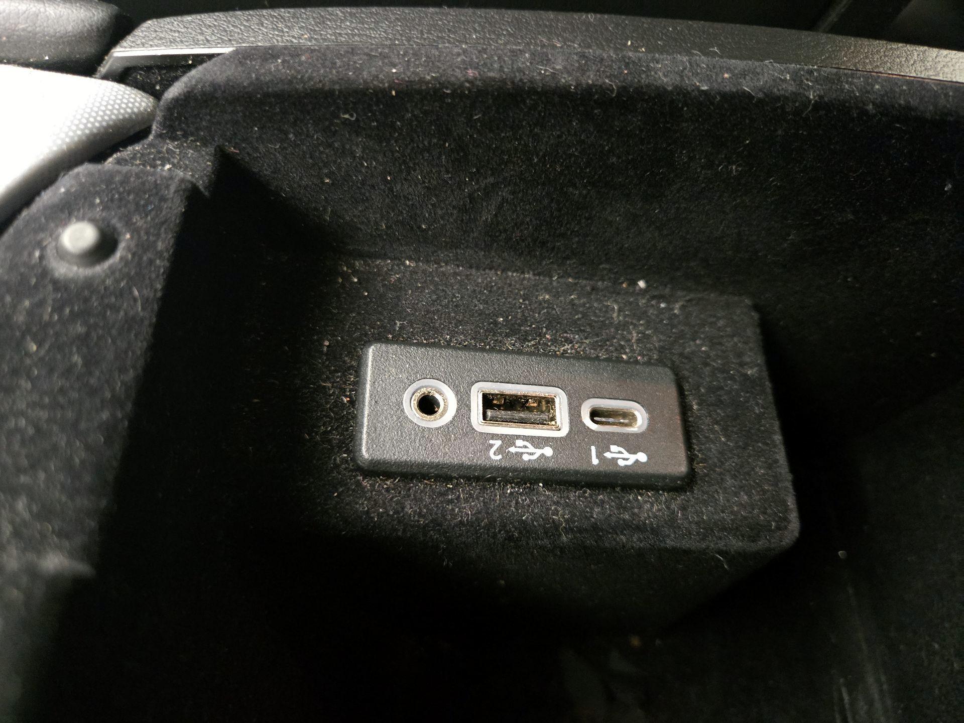 Thumbnail: 2022 INFINITI Q50 - 18