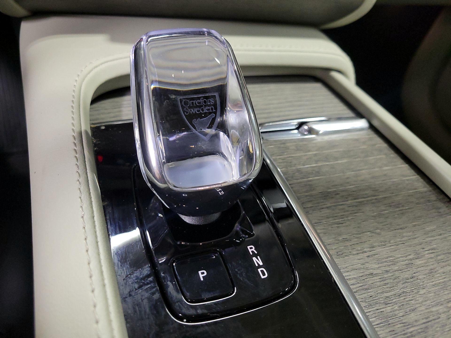 Thumbnail: 2024 Volvo XC90 - 18