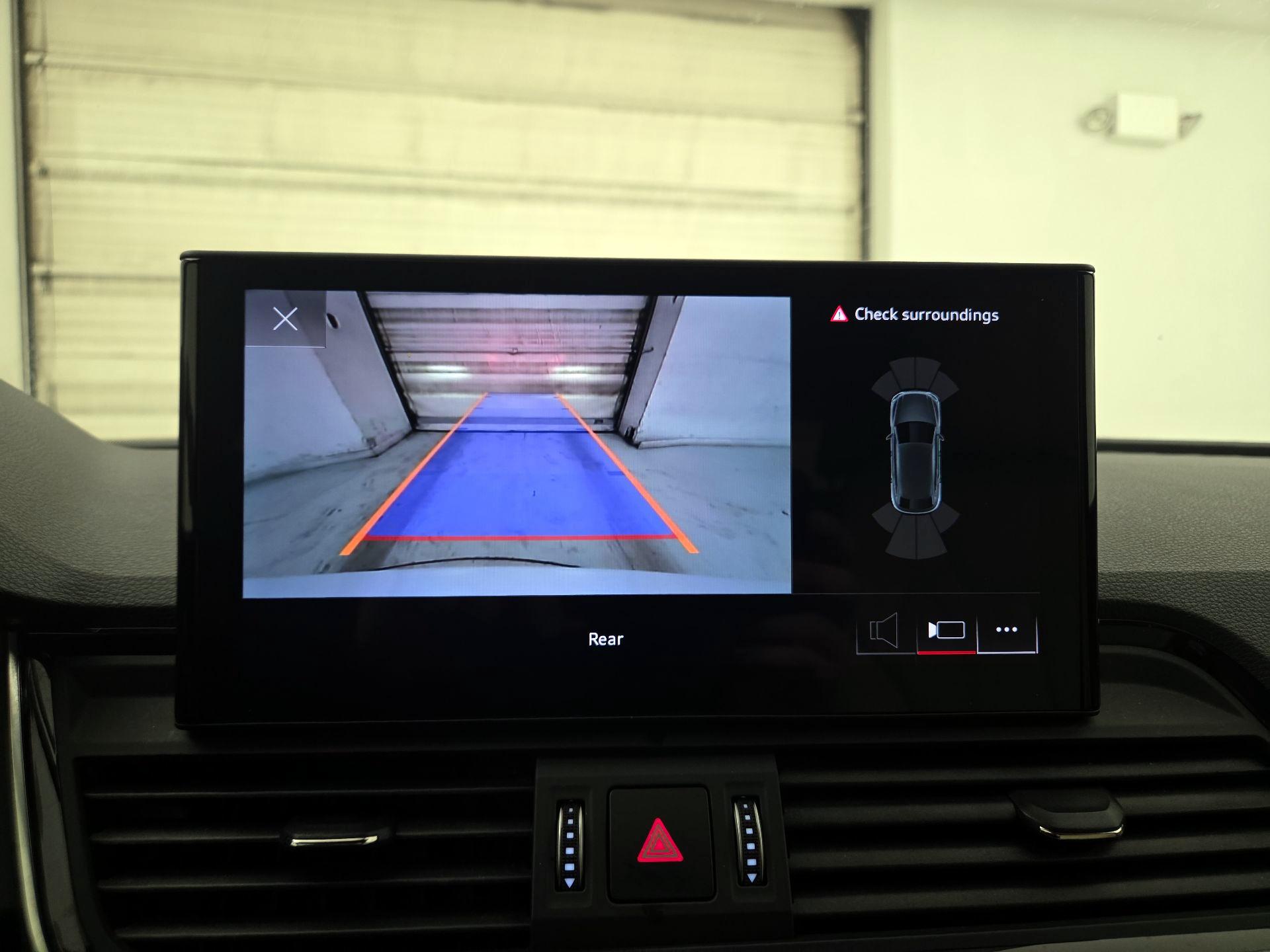 Thumbnail: 2023 Audi Q5 - 14