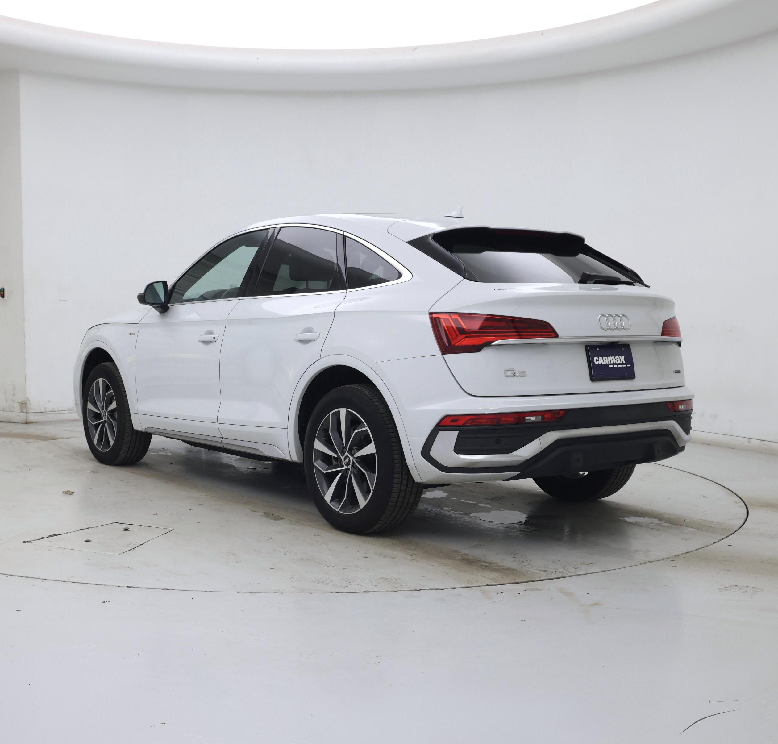 Thumbnail: 2023 Audi Q5 - 2