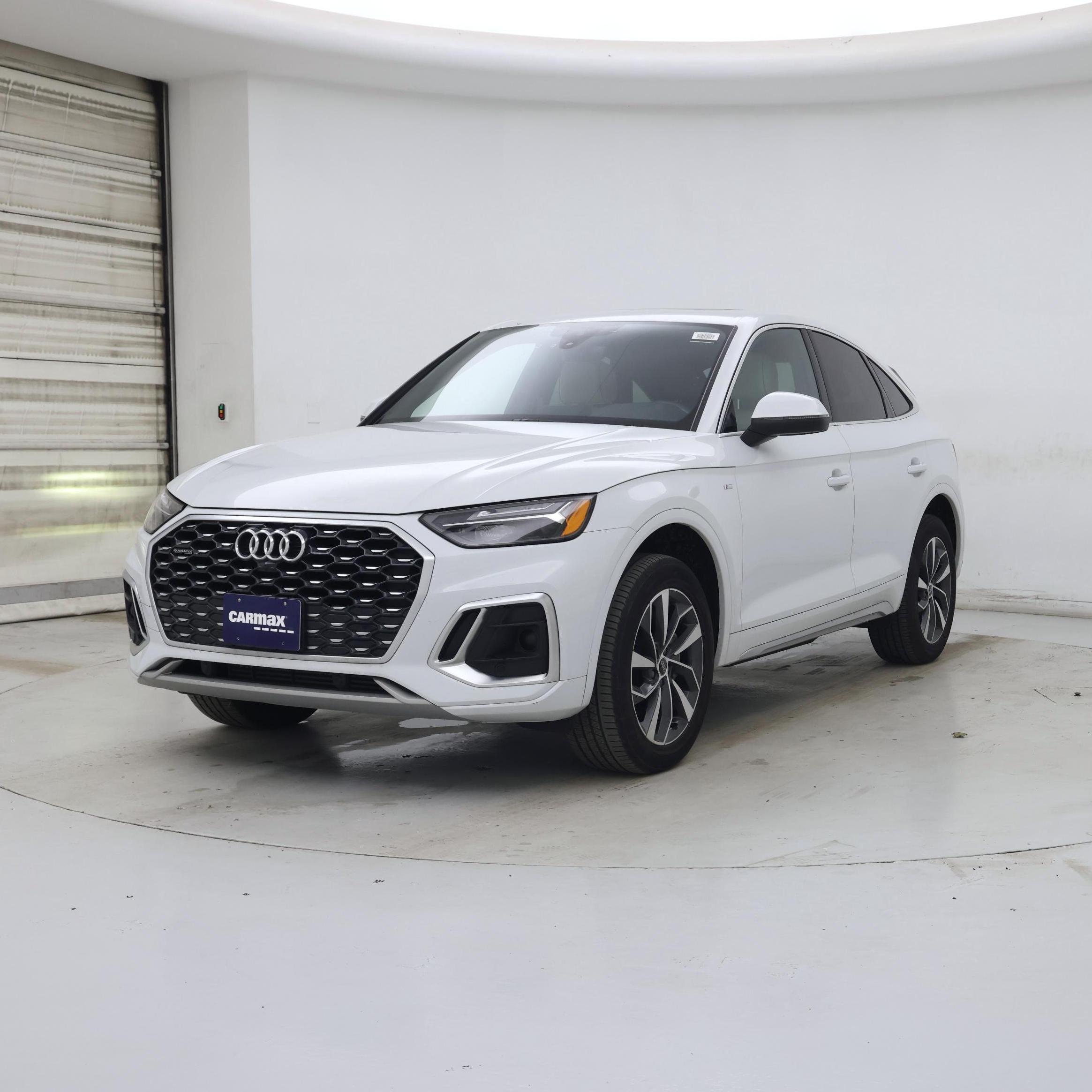 Thumbnail: 2023 Audi Q5 - 4