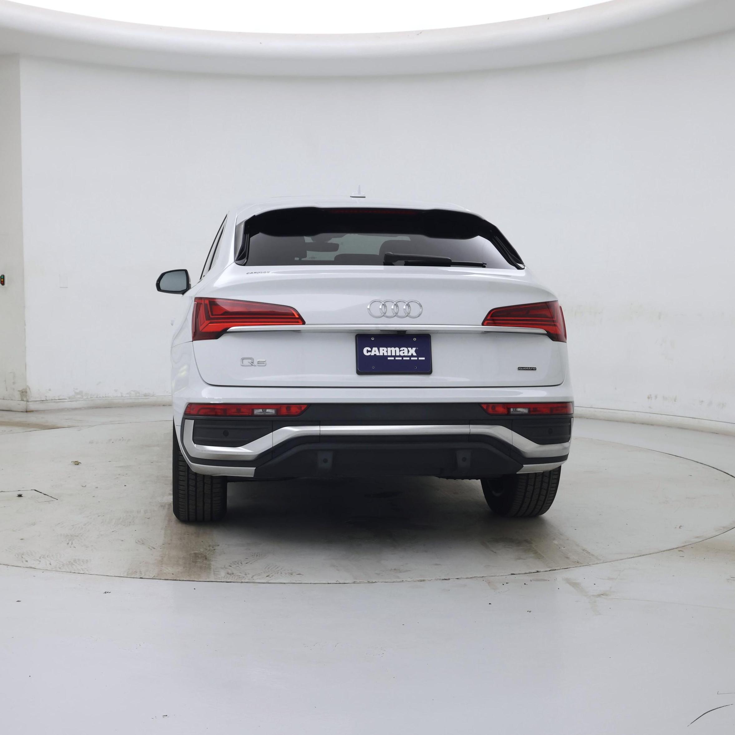 Thumbnail: 2023 Audi Q5 - 6