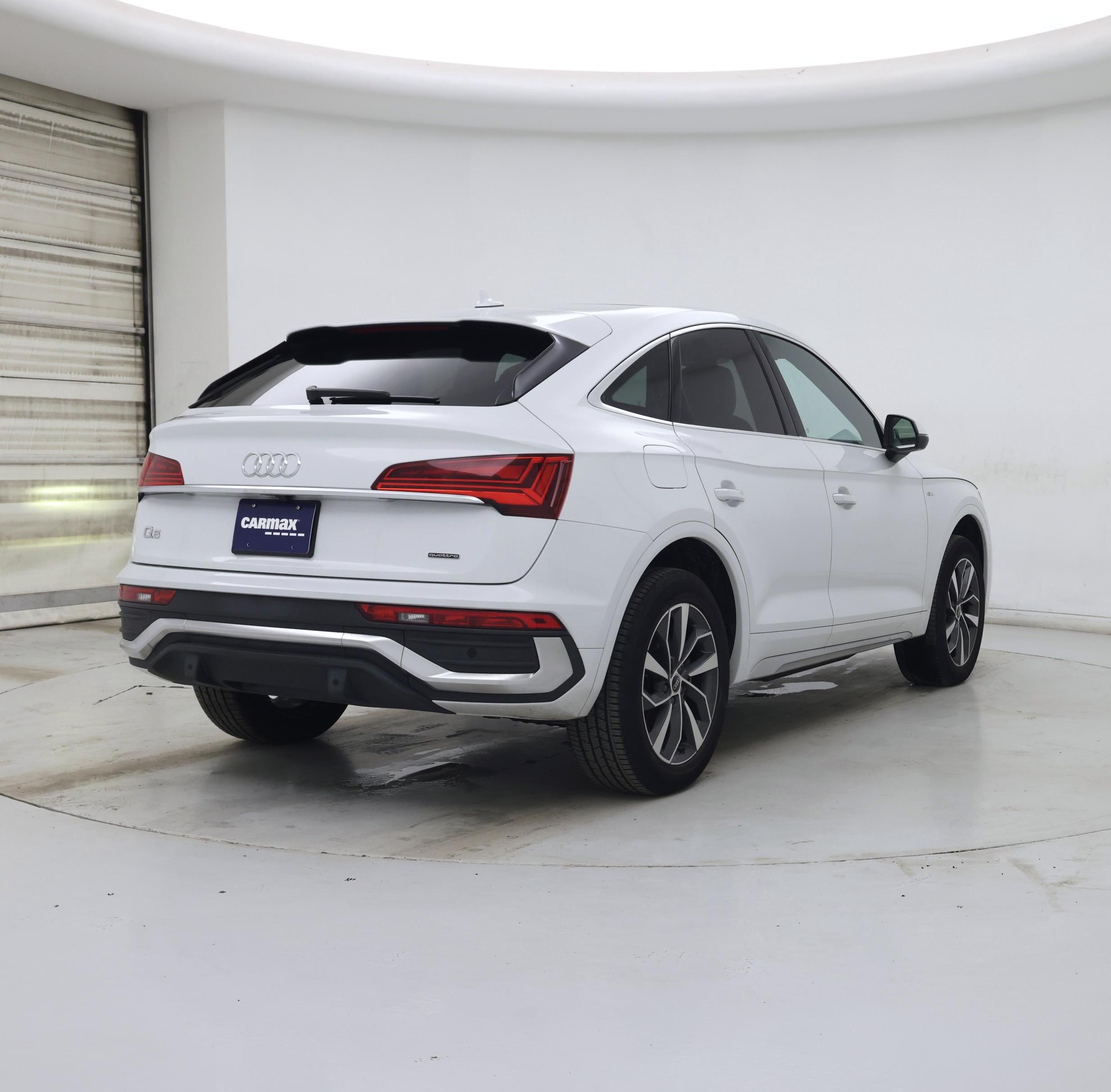 Thumbnail: 2023 Audi Q5 - 8