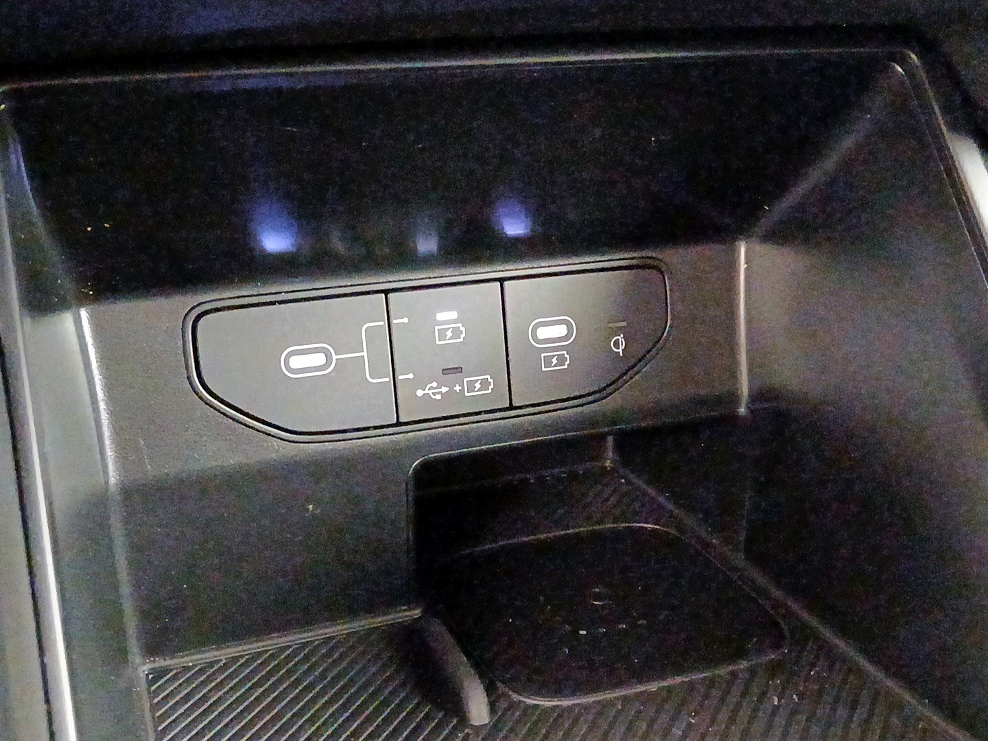 Thumbnail: 2024 Kia Sorento - 19