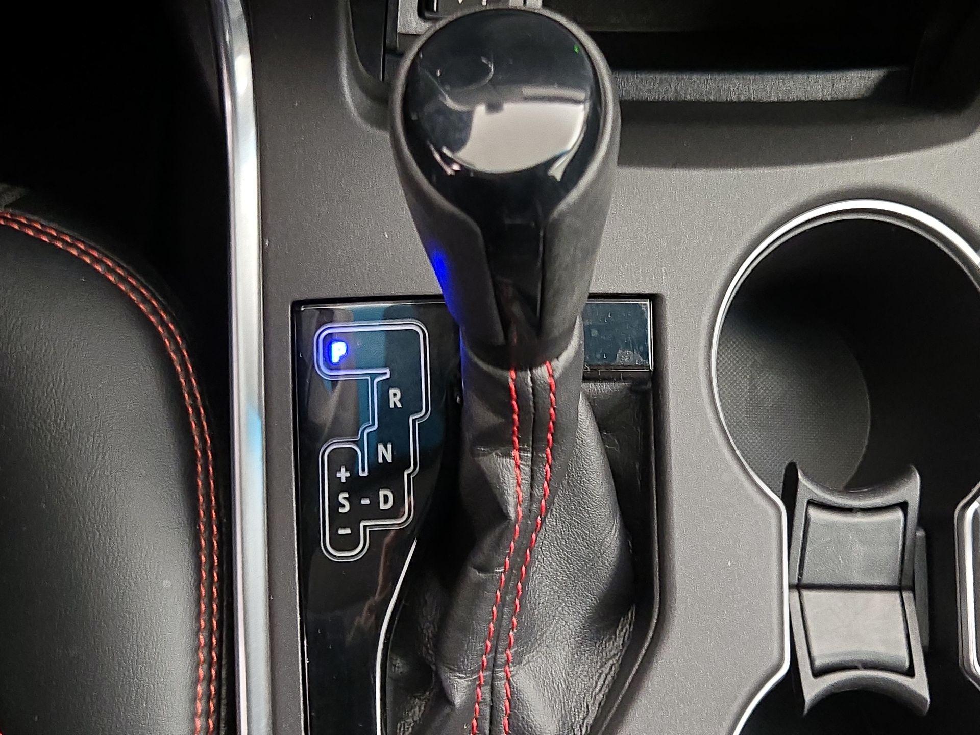 Thumbnail: 2017 Toyota Camry - 17