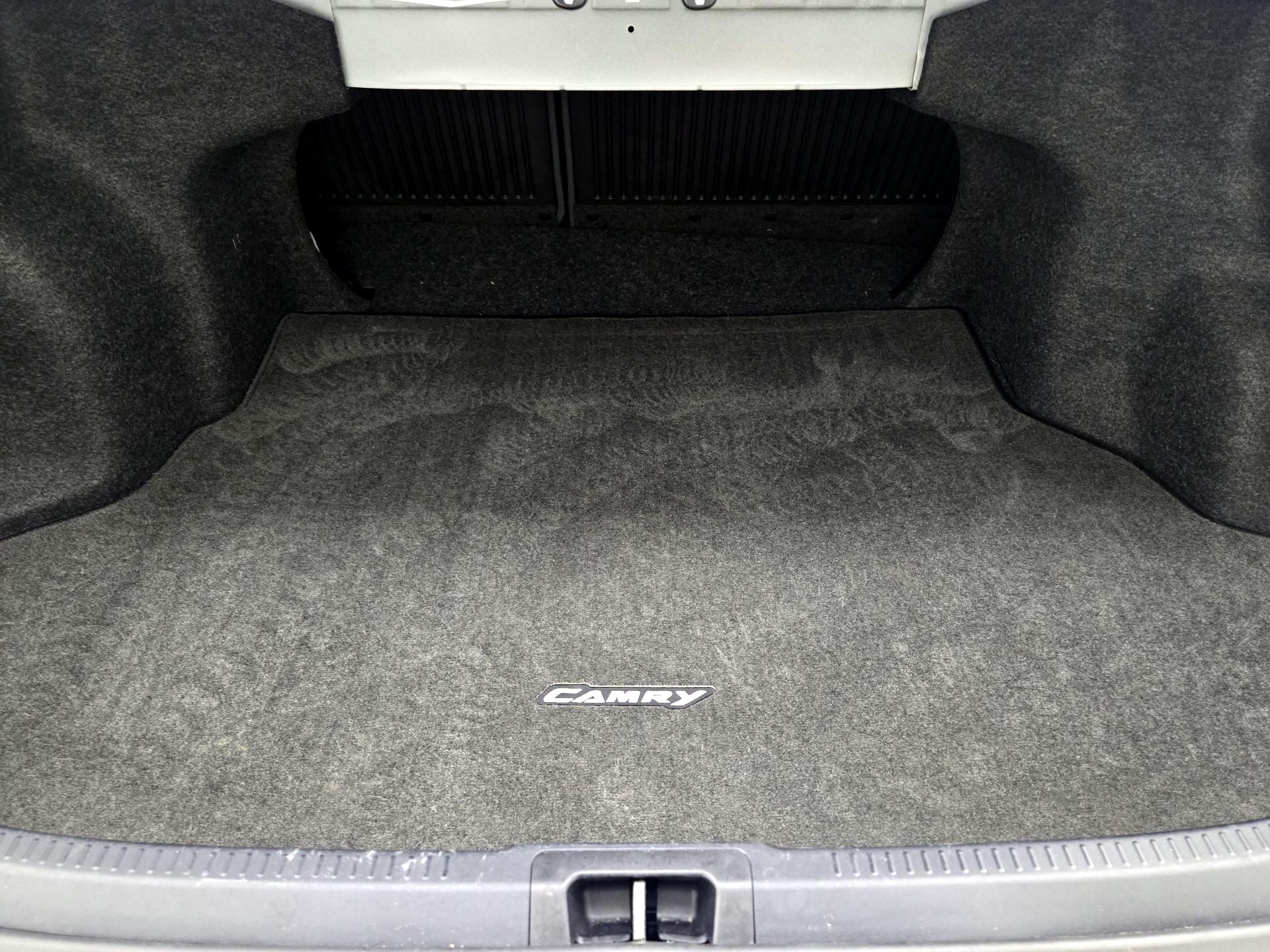 Thumbnail: 2017 Toyota Camry - 20