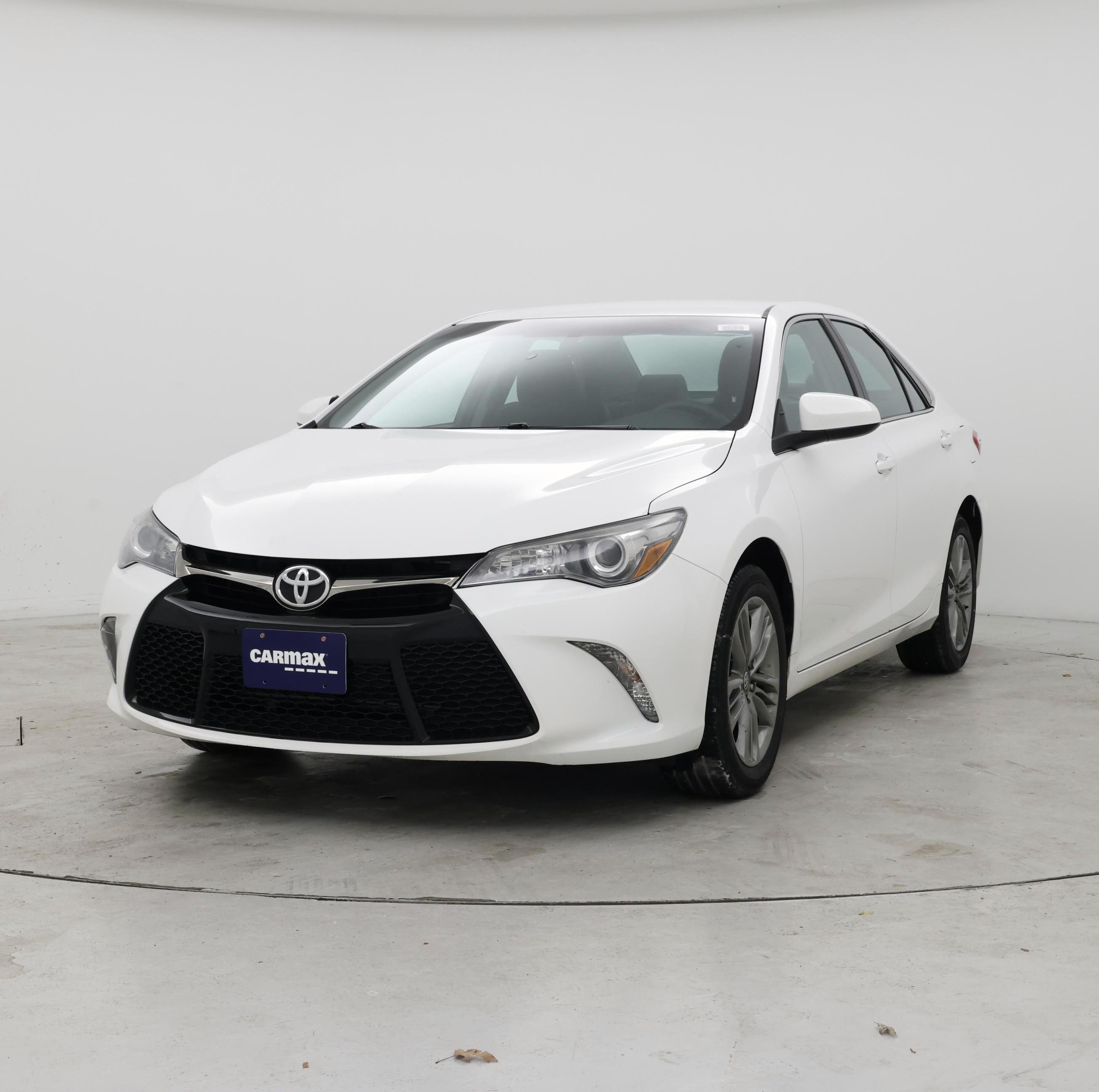 Thumbnail: 2017 Toyota Camry - 4