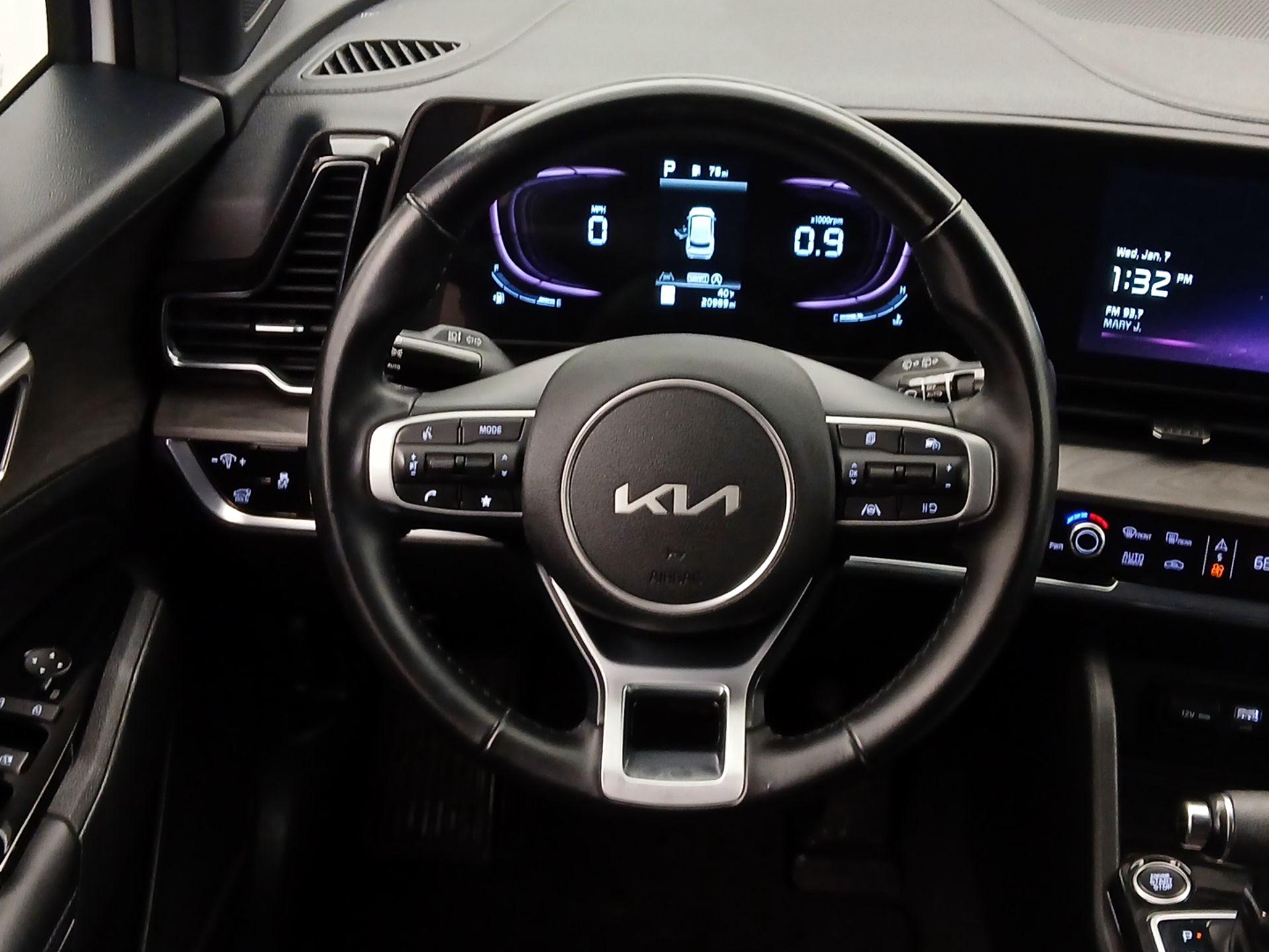 Thumbnail: 2023 Kia Sportage - 10