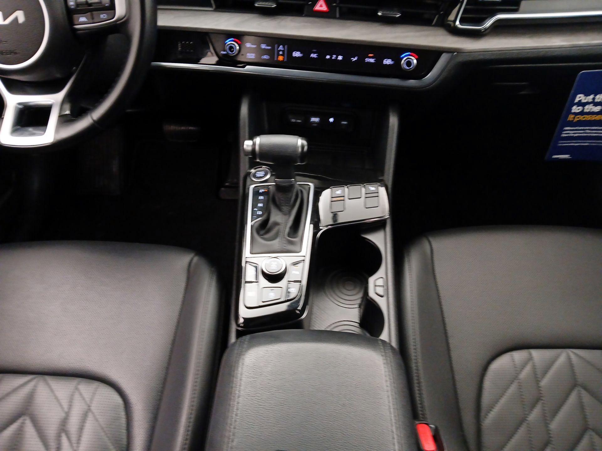 Thumbnail: 2023 Kia Sportage - 18