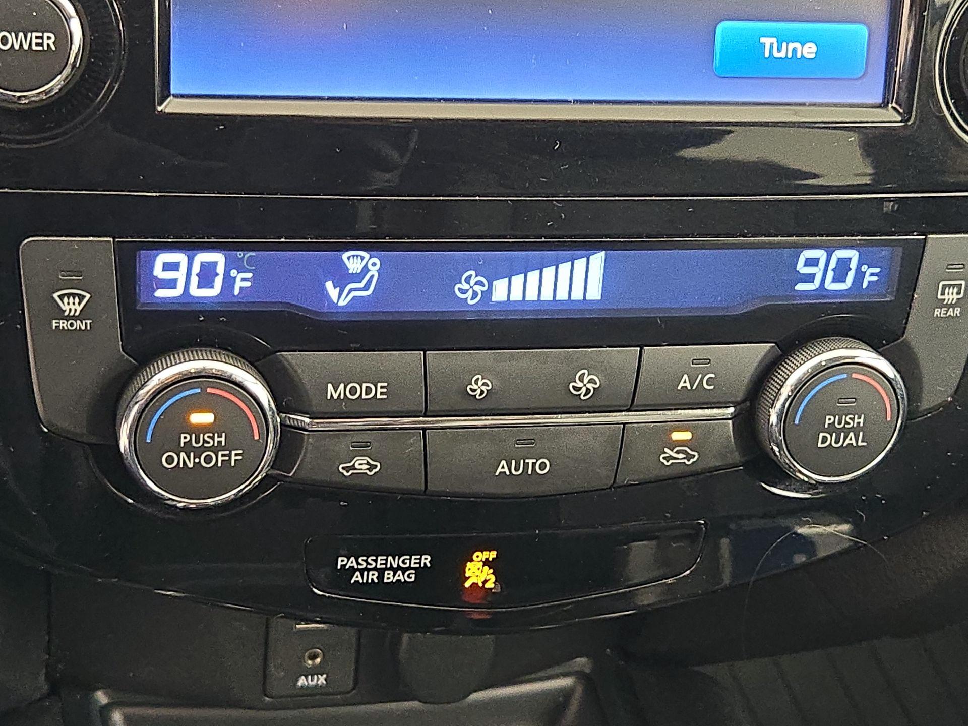 Thumbnail: 2016 Nissan Rogue - 17