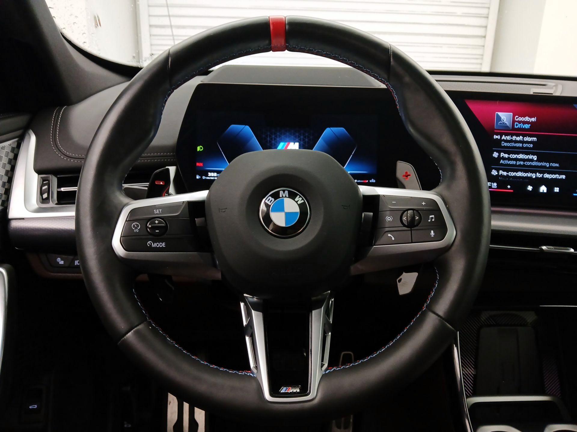 Thumbnail: 2025 BMW X1 - 10