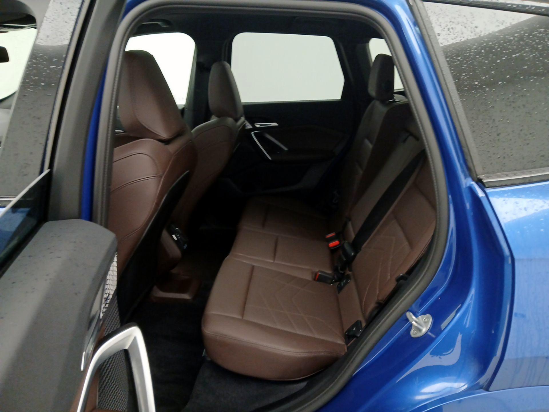 Thumbnail: 2025 BMW X1 - 20