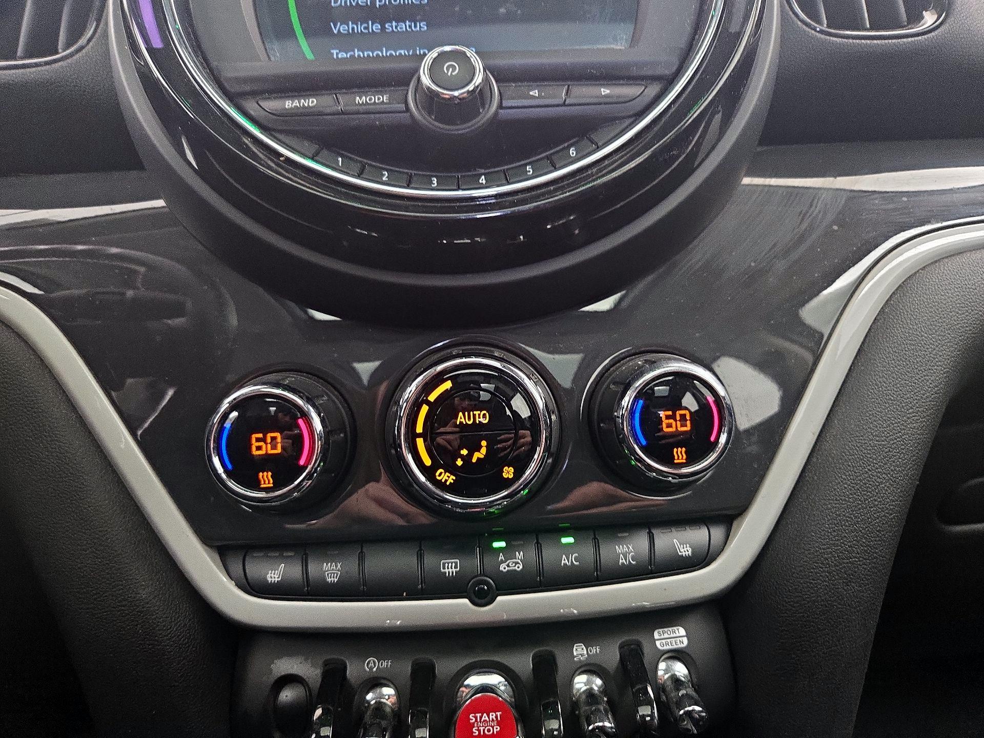 Thumbnail: 2020 MINI Cooper Countryman - 16