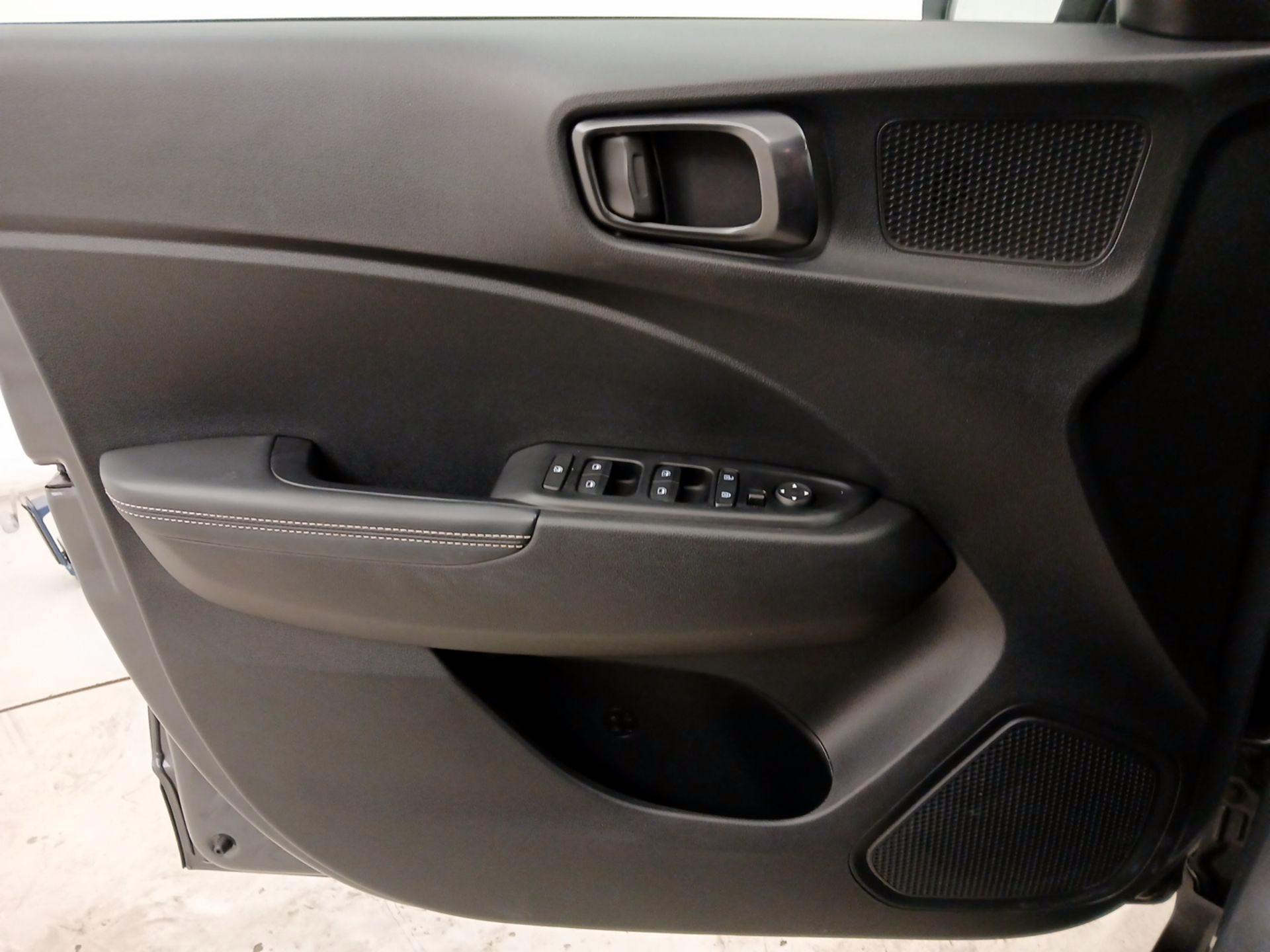 Thumbnail: 2024 Hyundai Venue - 12