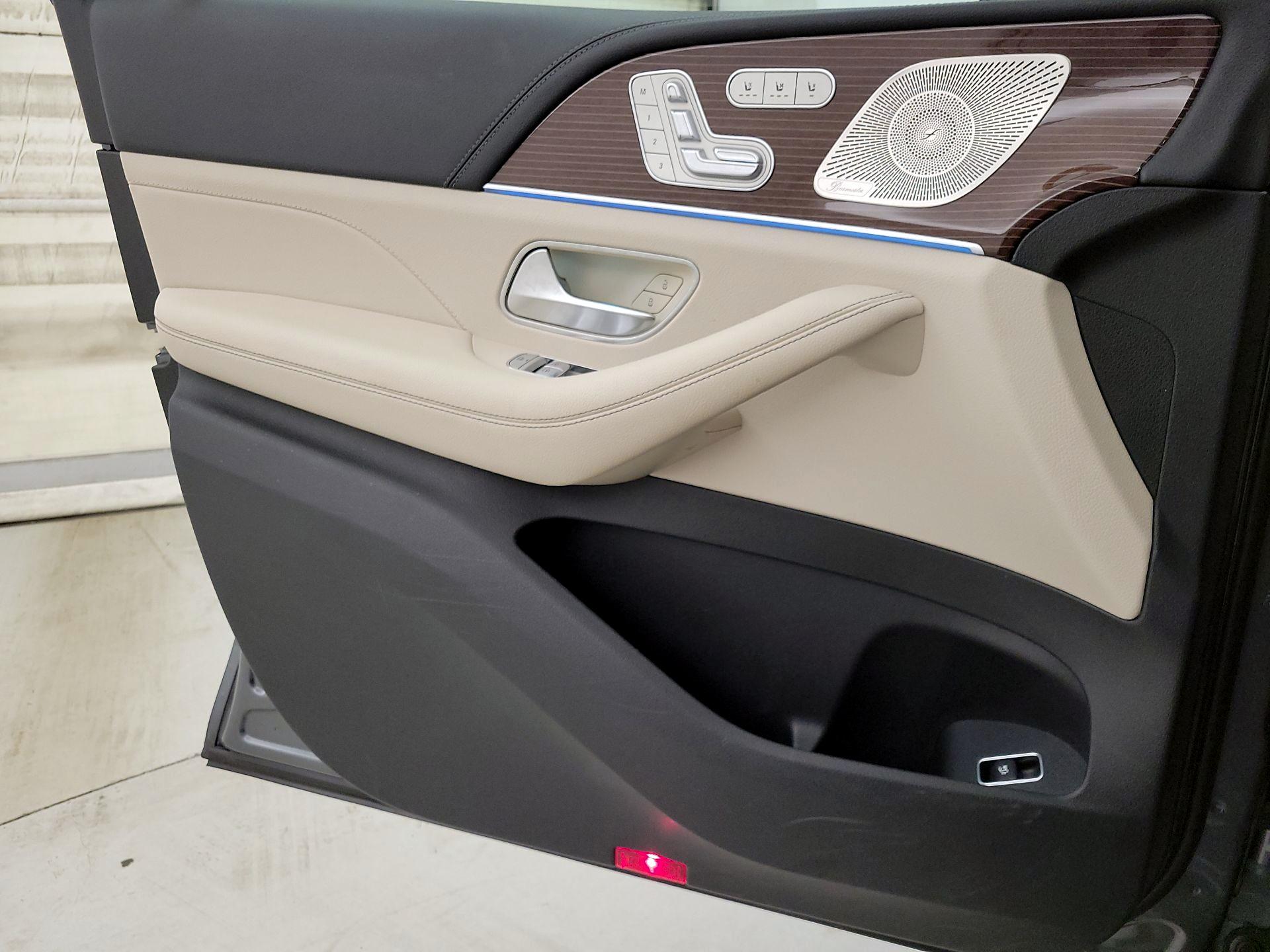 Thumbnail: 2023 Mercedes-Benz GLE - 12