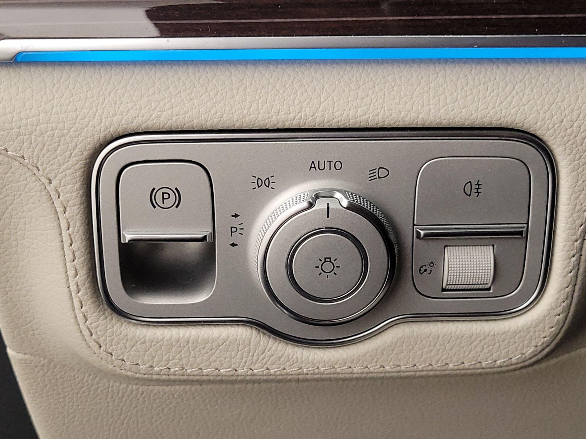 Thumbnail: 2023 Mercedes-Benz GLE - 13