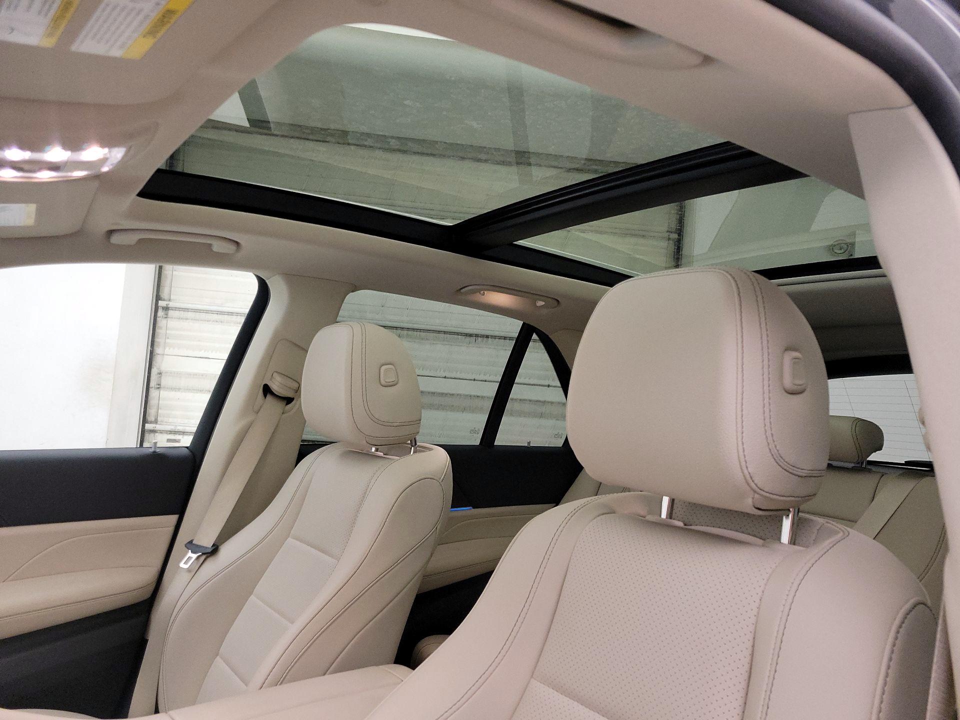 Thumbnail: 2023 Mercedes-Benz GLE - 19