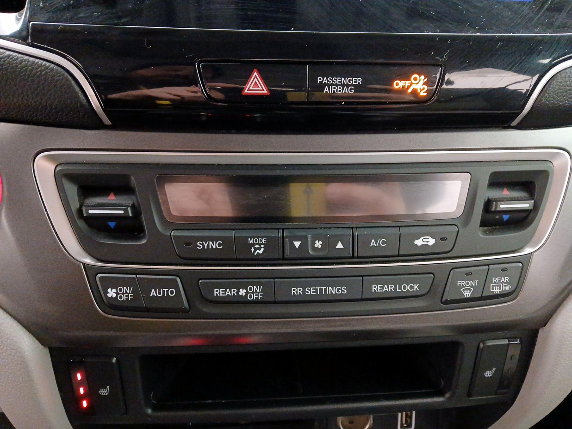 Thumbnail: 2022 Honda Pilot - 16