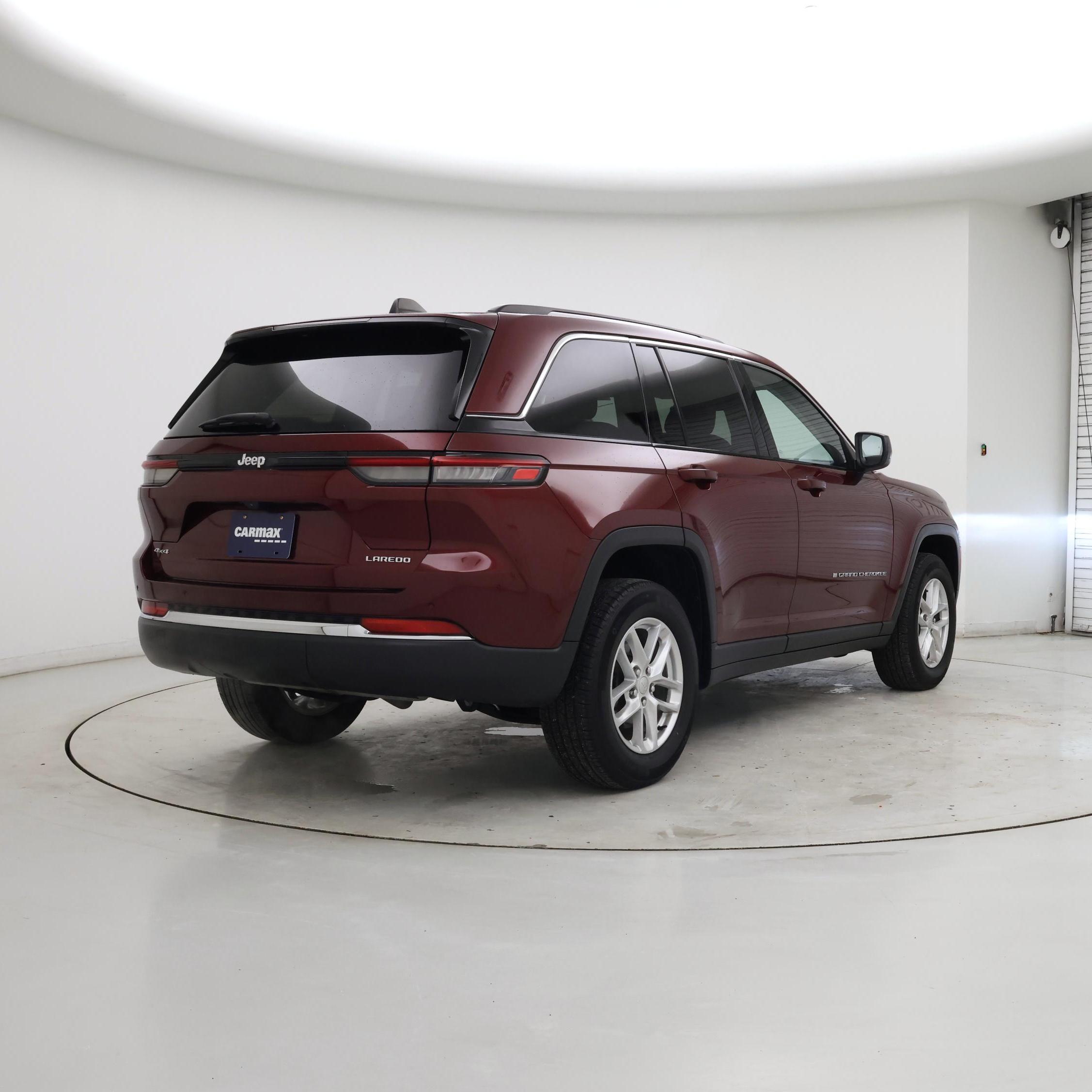 Thumbnail: 2023 Jeep Grand Cherokee - 8