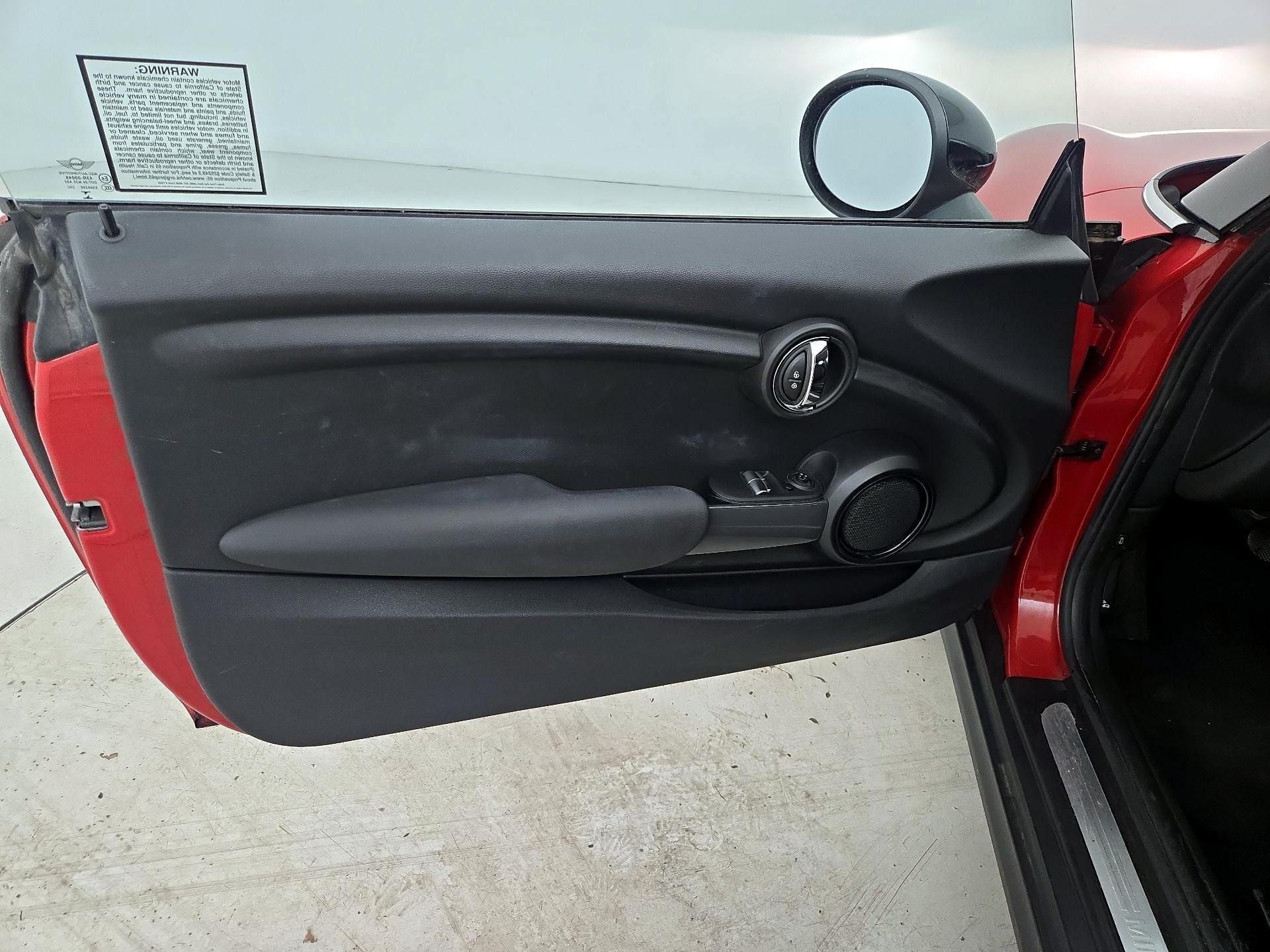 Thumbnail: 2015 MINI Cooper Hardtop - 12