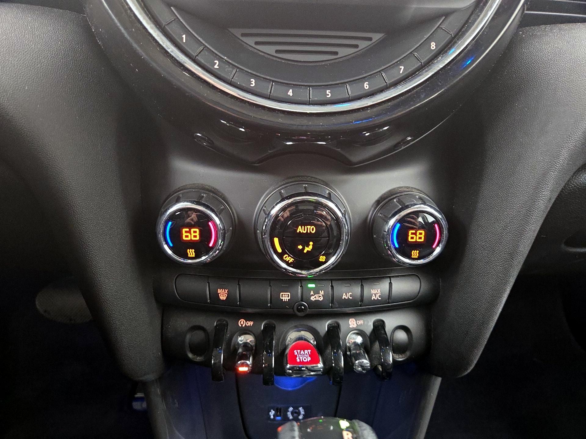 Thumbnail: 2015 MINI Cooper Hardtop - 15