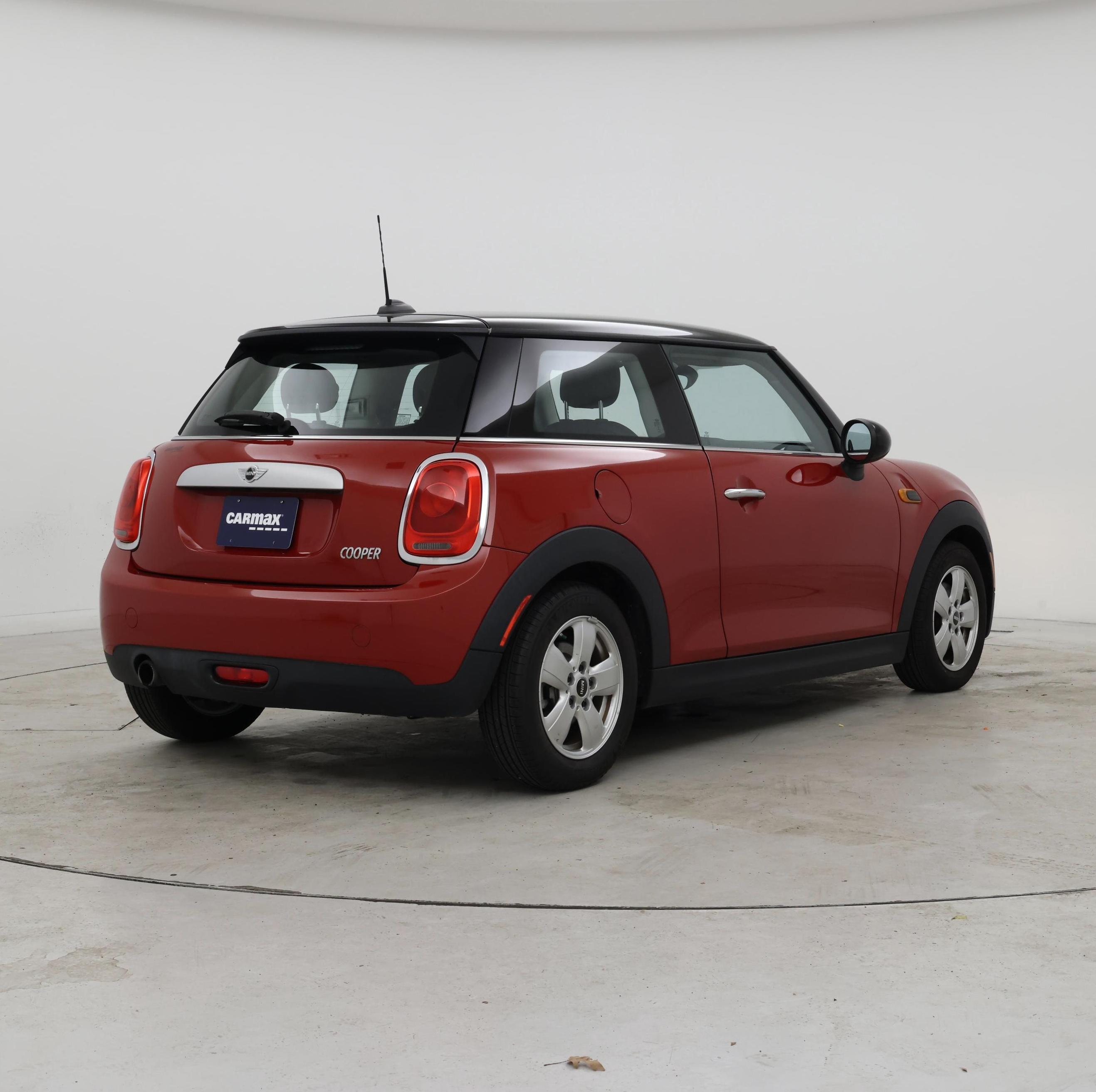 Thumbnail: 2015 MINI Cooper Hardtop - 8