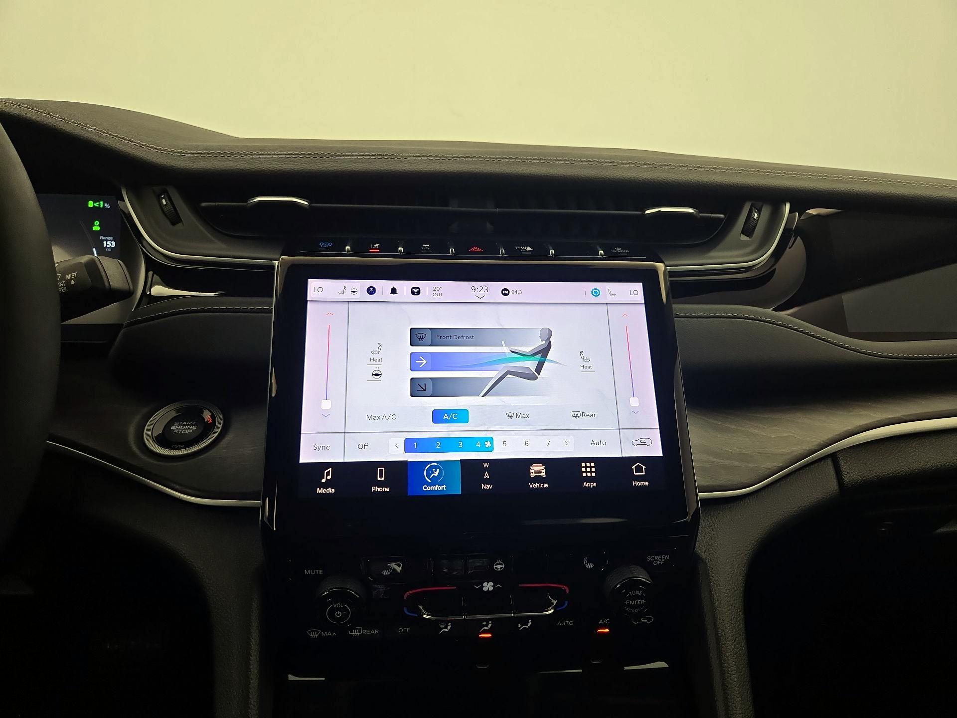 Thumbnail: 2023 Jeep Grand Cherokee - 17