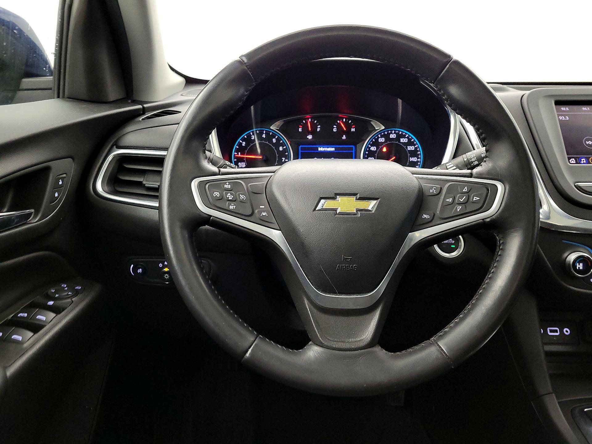 Thumbnail: 2022 Chevrolet Equinox - 10